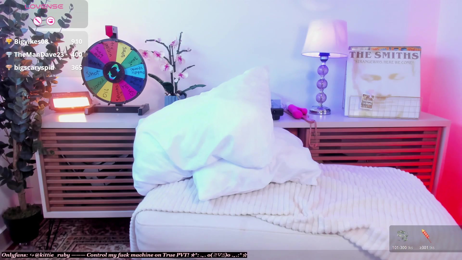 Gallery image thumbnail from kittieEVIL's myfreecams stream on, 04/12/2026, 18:07 image 20 of 20