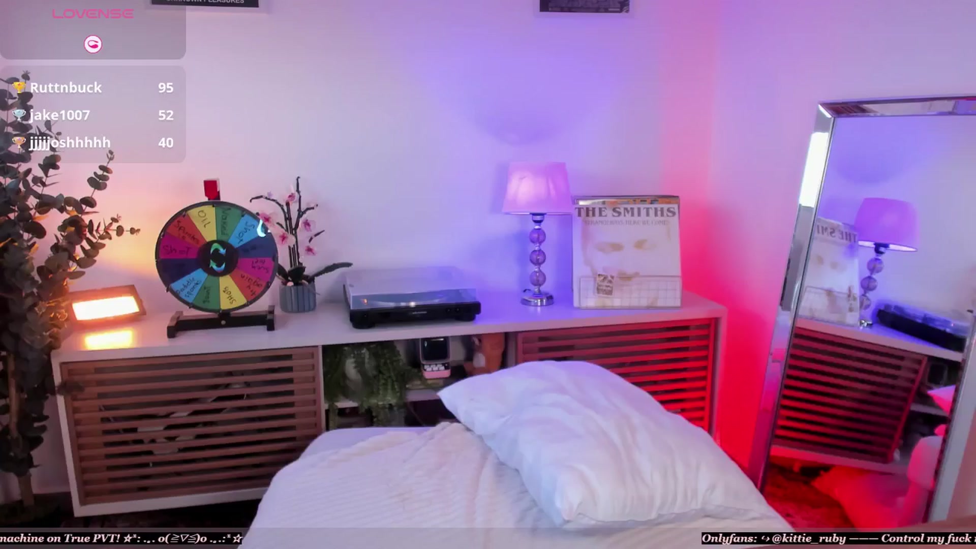 Gallery image thumbnail from kittieEVIL's myfreecams stream on, 04/16/2026, 23:06 image 18 of 20