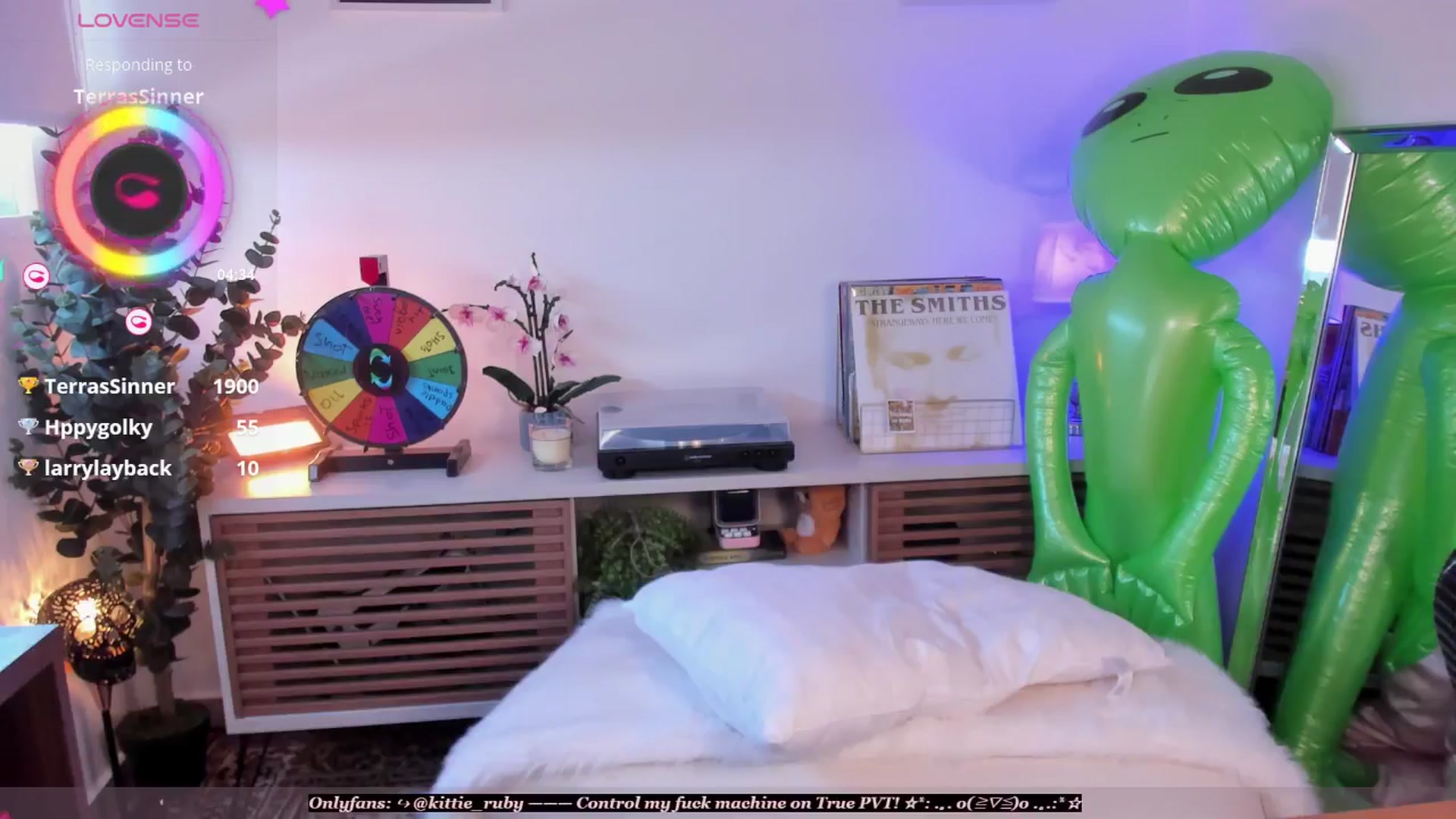 Gallery image thumbnail from kittieEVIL's myfreecams stream on, 04/28/2026, 17:00 image 19 of 20