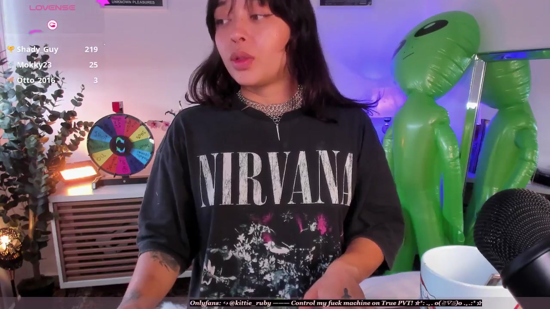 Gallery image thumbnail from kittieEVIL's myfreecams stream on, 04/30/2026, 17:38 image 17 of 20