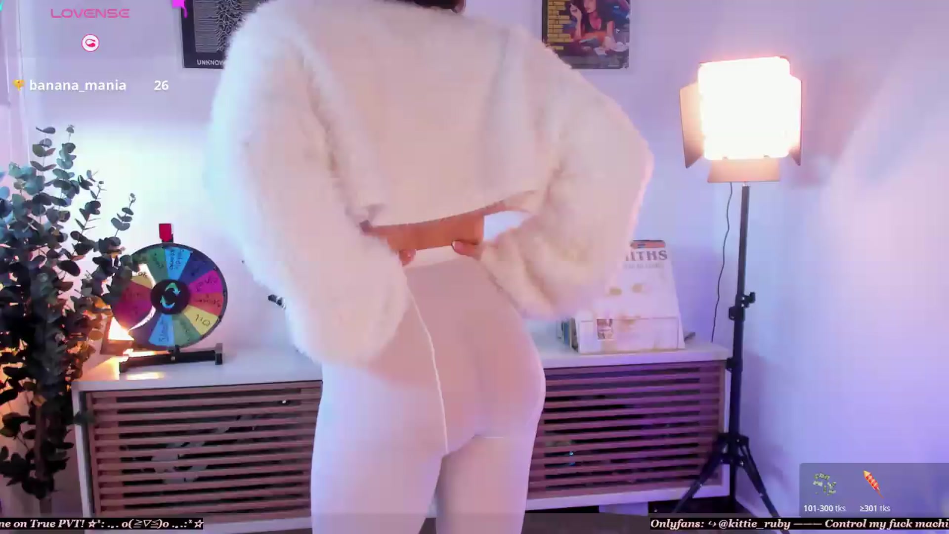 Gallery image thumbnail from kittieEVIL's myfreecams stream on, 05/06/2026, 20:03 image 9 of 20