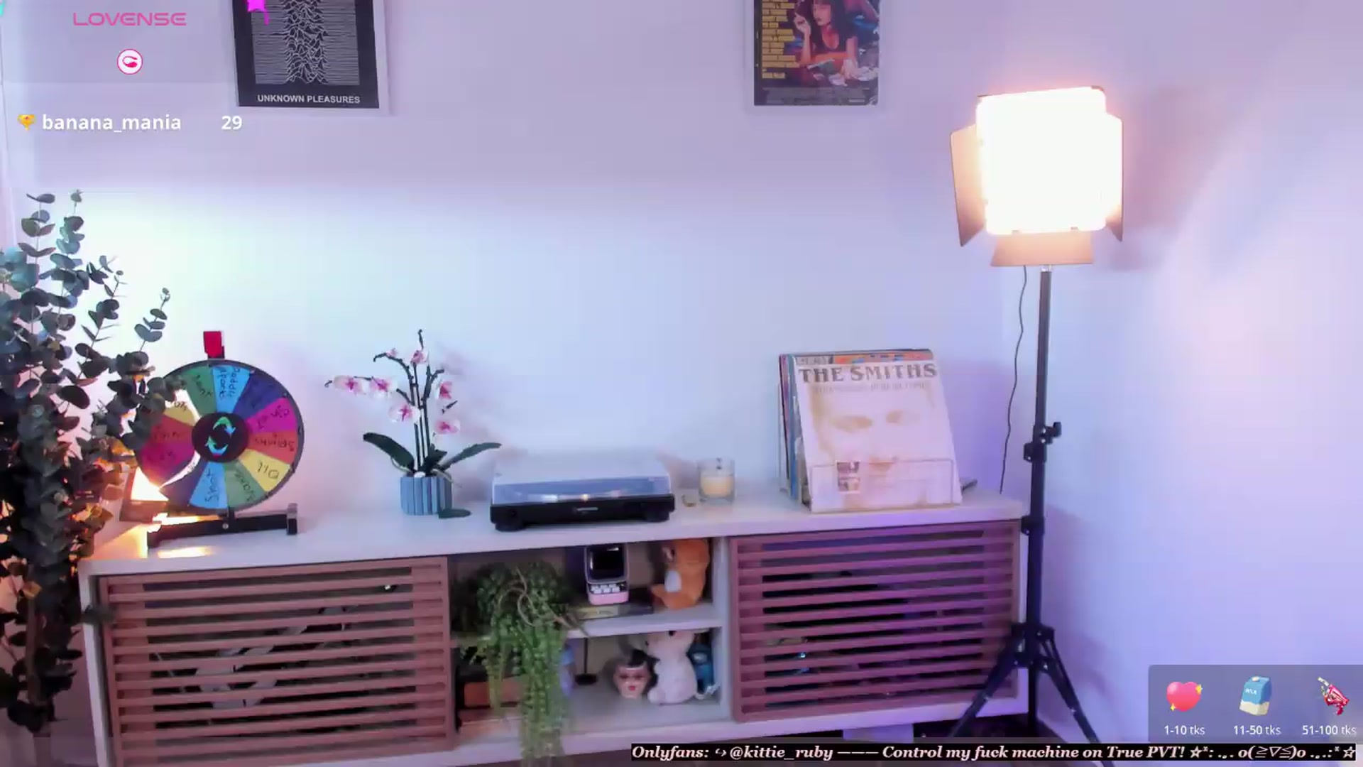 Gallery image thumbnail from kittieEVIL's myfreecams stream on, 05/06/2026, 20:03 image 12 of 20