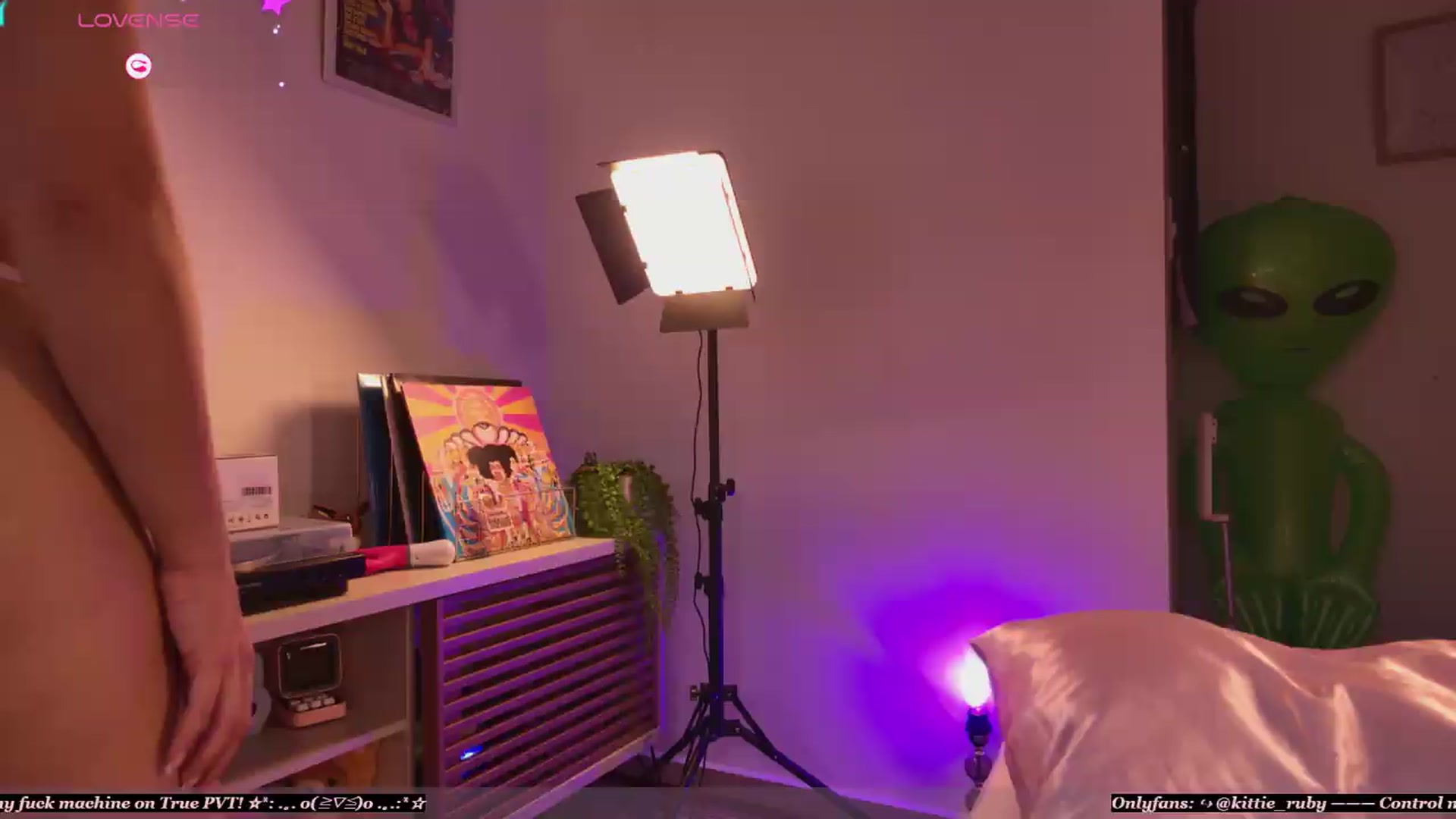 Gallery image thumbnail from kittieEVIL's myfreecams stream on, 06/03/2026, 20:47 image 4 of 20