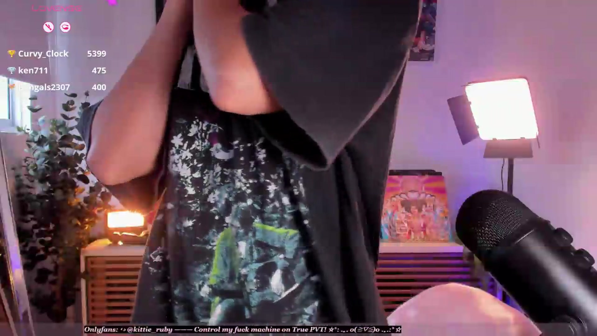 Gallery image thumbnail from kittieEVIL's myfreecams stream on, 06/06/2026, 19:03 image 16 of 20