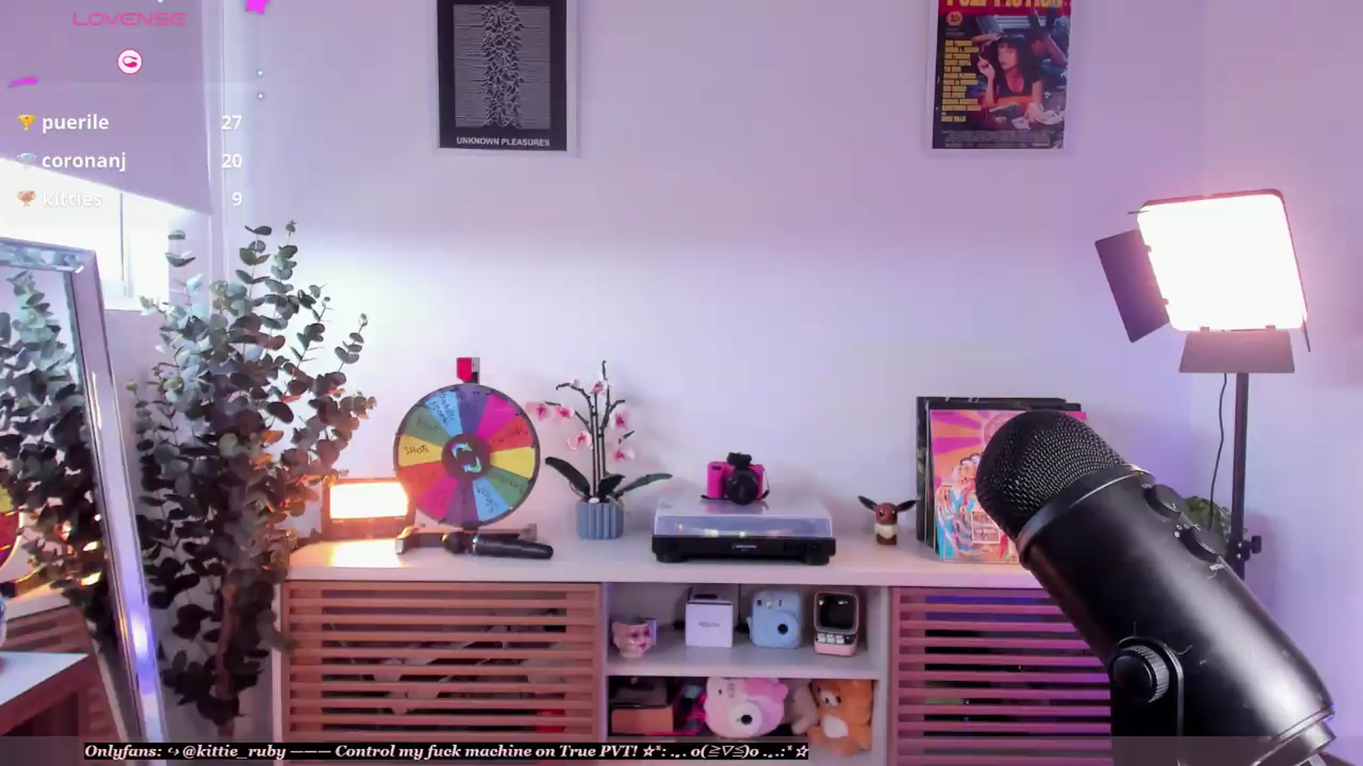 Gallery image thumbnail from kittieEVIL's myfreecams stream on, 06/08/2026, 22:07 image 6 of 20