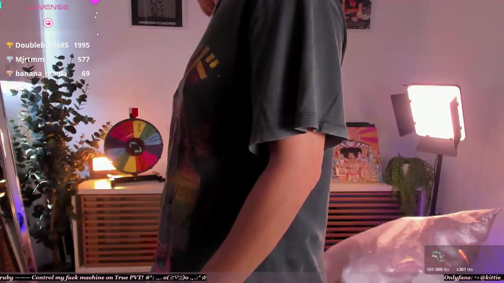 Gallery image thumbnail from kittieEVIL's myfreecams stream on, 06/11/2026, 18:44 image 16 of 20