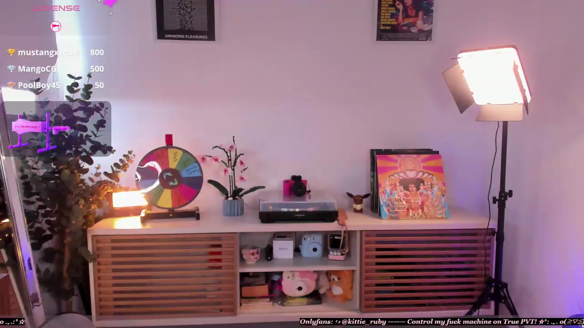 Gallery image thumbnail from kittieEVIL's myfreecams stream on, 06/25/2026, 21:22 image 3 of 20