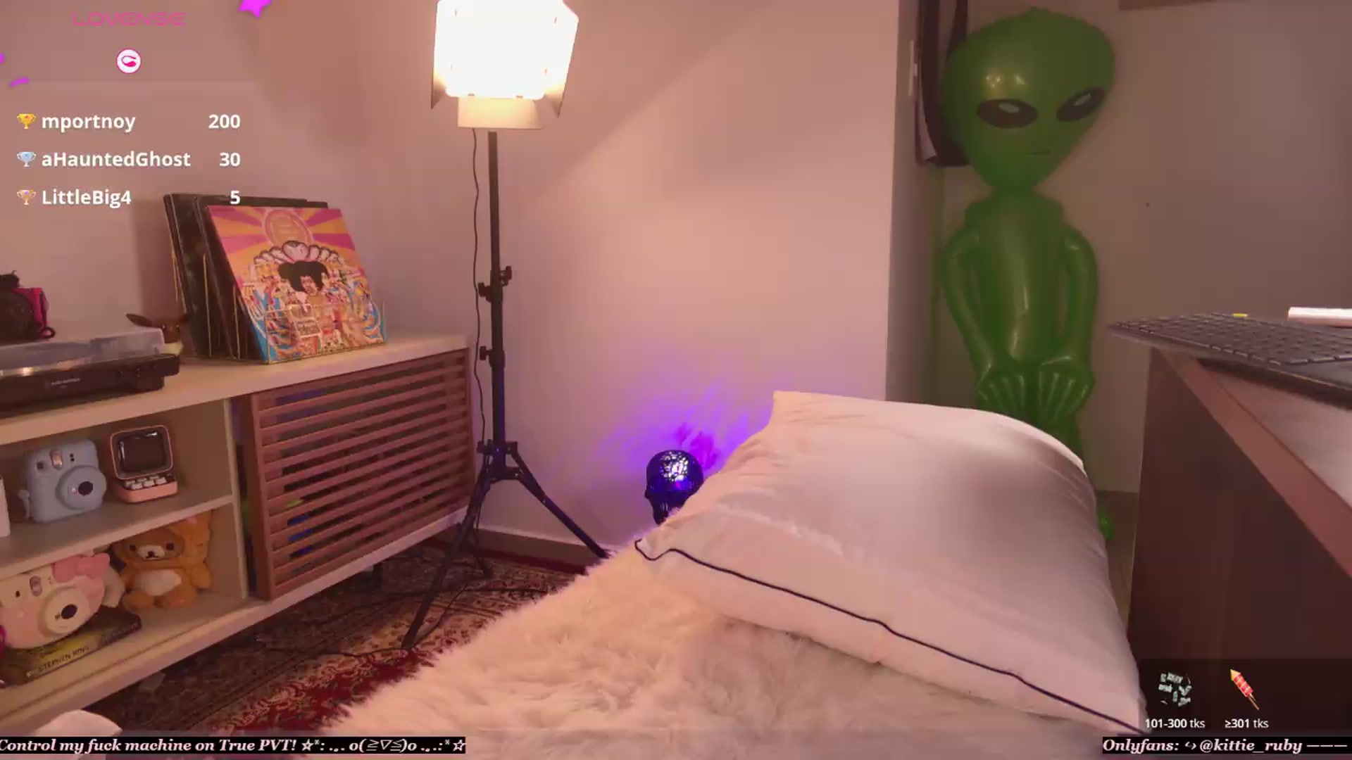Gallery image thumbnail from kittieEVIL's myfreecams stream on, 06/28/2026, 20:36 image 18 of 20