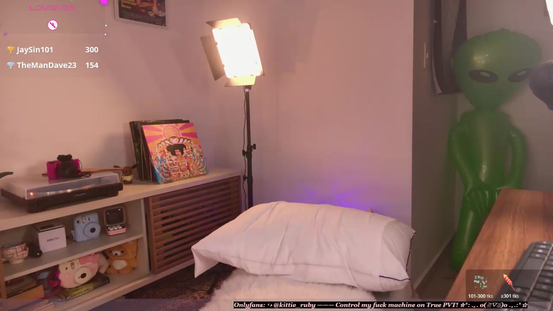 Gallery image thumbnail from kittieEVIL's myfreecams stream on, 06/30/2026, 16:52 image 17 of 20
