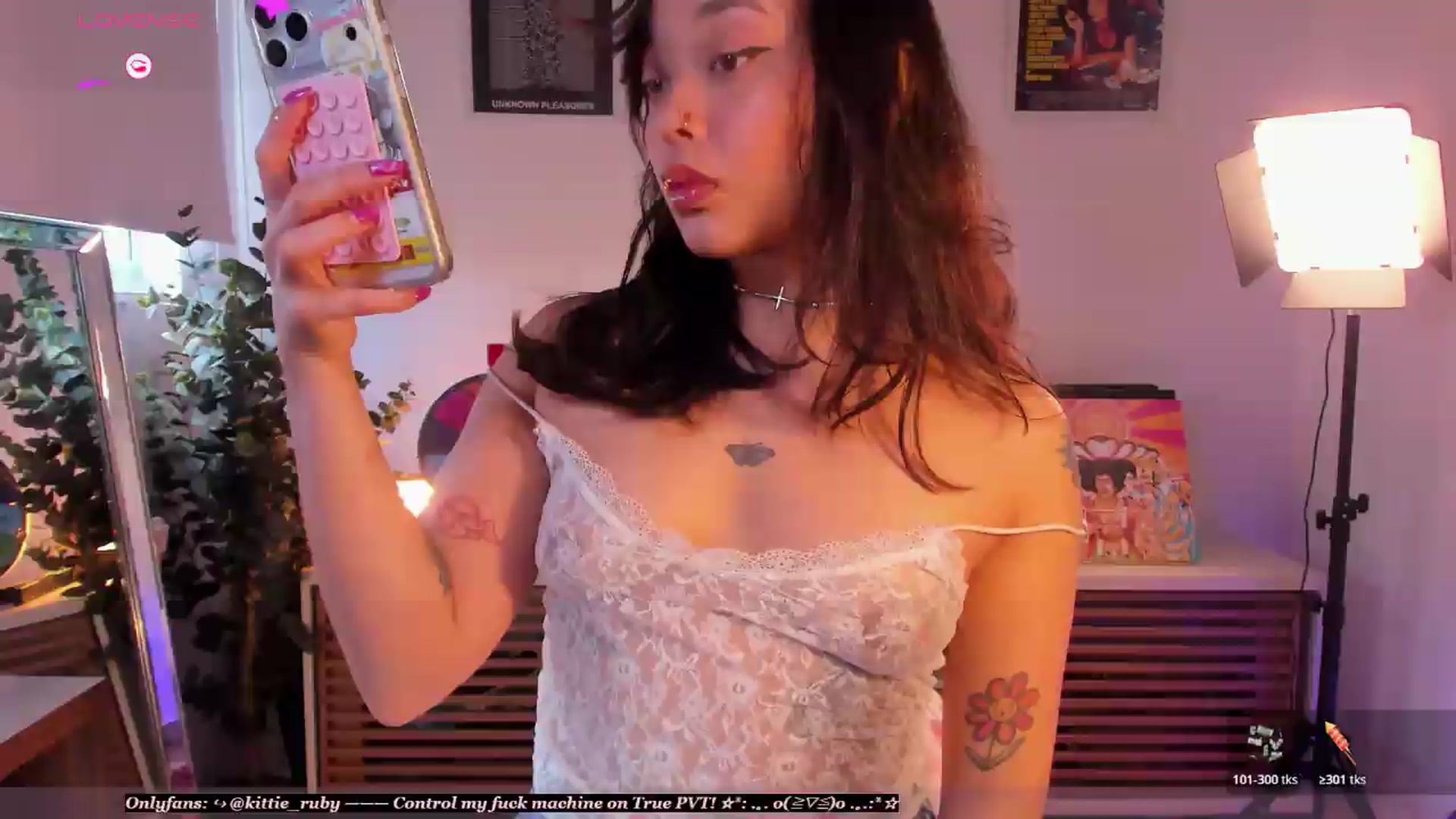 Gallery image thumbnail from kittieEVIL's myfreecams stream on, 07/05/2026, 13:53 image 12 of 20