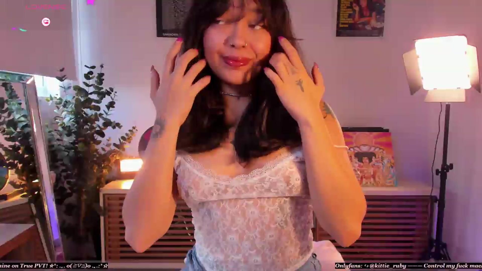 Gallery image thumbnail from kittieEVIL's myfreecams stream on, 07/05/2026, 13:53 image 15 of 20