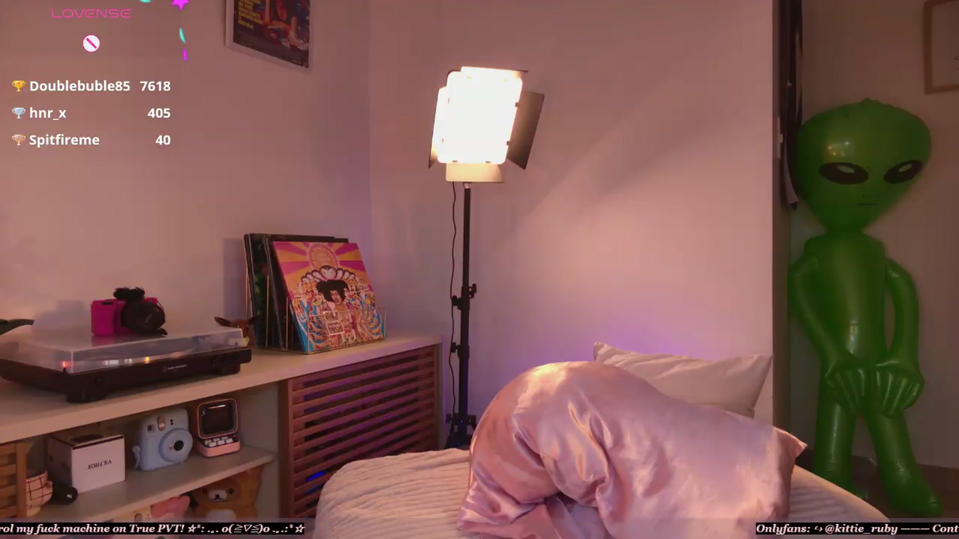 Gallery image thumbnail from kittieEVIL's myfreecams stream on, 07/06/2026, 19:46 image 3 of 20
