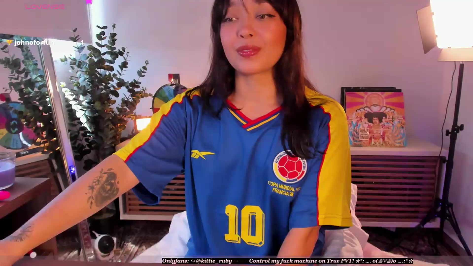 Gallery image thumbnail from kittieEVIL's myfreecams stream on, 07/07/2026, 16:28 image 7 of 20