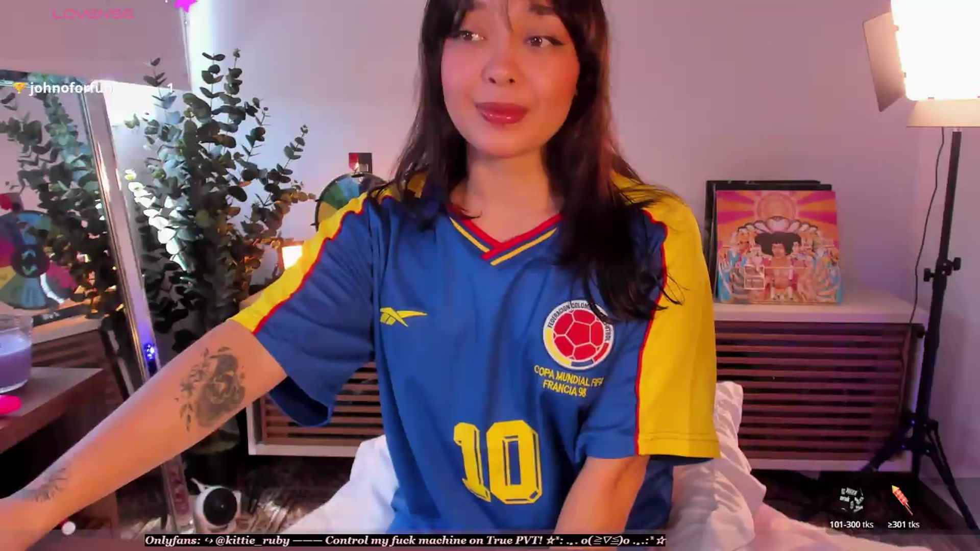 Gallery image thumbnail from kittieEVIL's myfreecams stream on, 07/07/2026, 16:28 image 6 of 20