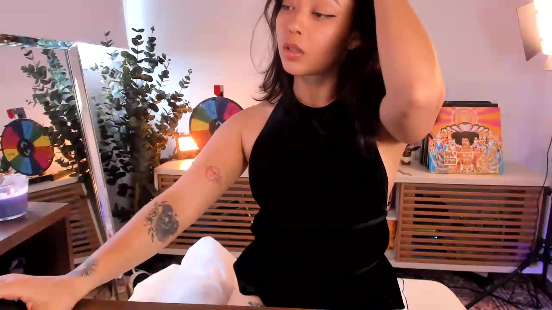 Gallery image thumbnail from kittieEVIL's myfreecams stream on, 07/10/2026, 18:32 image 15 of 20