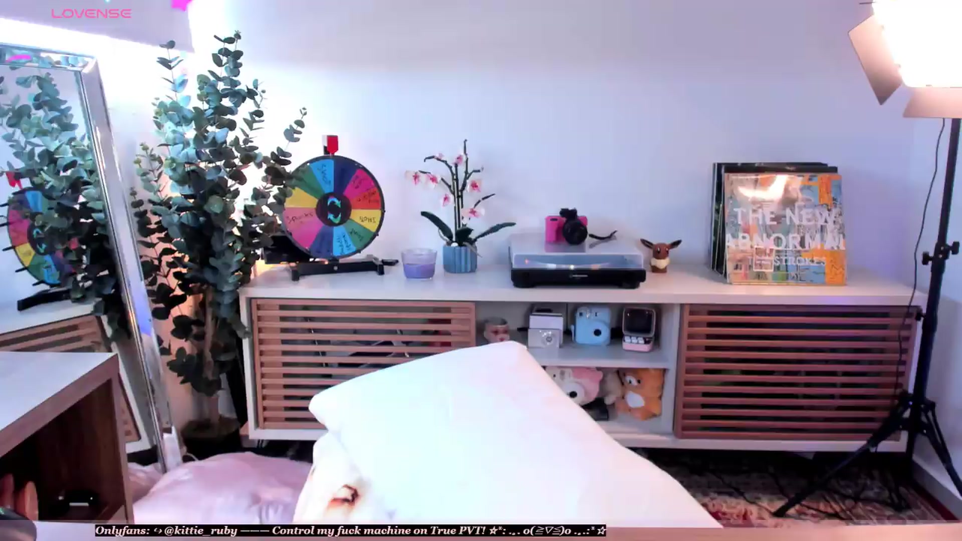 Gallery image thumbnail from kittieEVIL's myfreecams stream on, 07/16/2026, 20:18 image 8 of 20