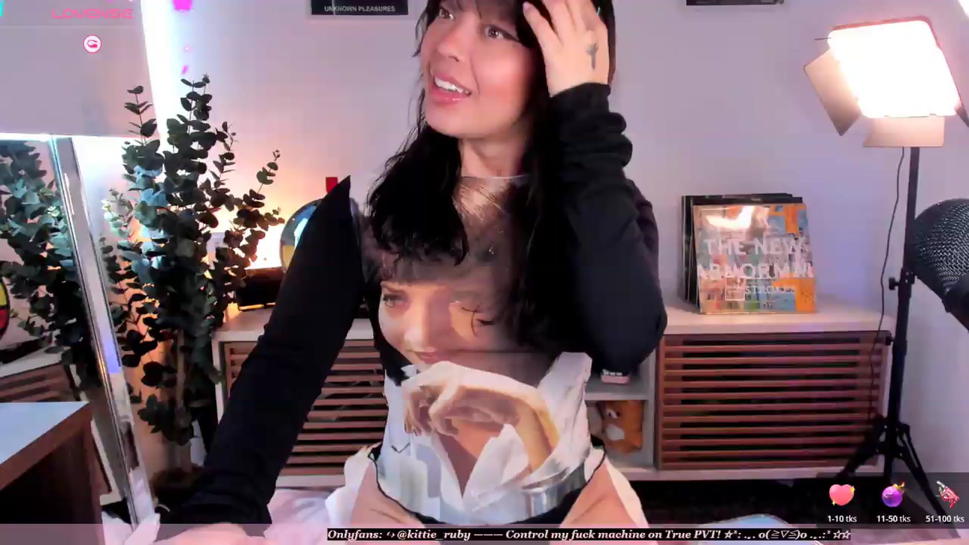 Gallery image thumbnail from kittieEVIL's myfreecams stream on, 07/17/2026, 15:04 image 4 of 20
