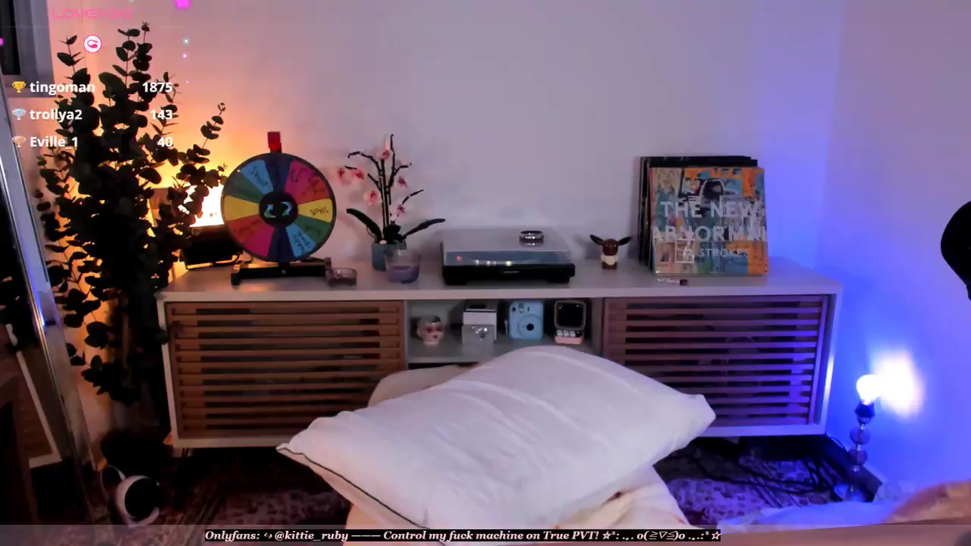 Gallery image thumbnail from kittieEVIL's myfreecams stream on, 07/24/2026, 01:21 image 9 of 20