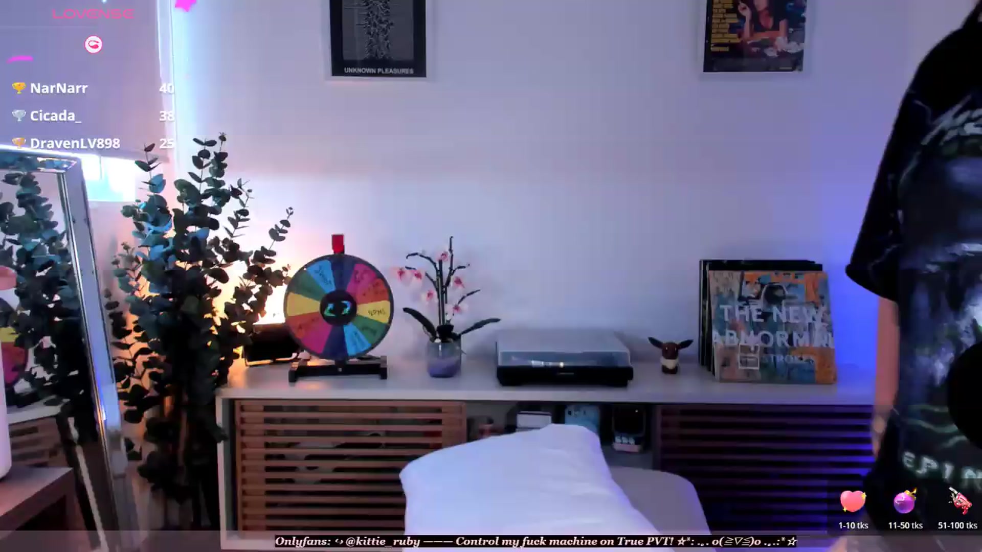 Gallery image thumbnail from kittieEVIL's myfreecams stream on, 07/28/2026, 20:19 image 10 of 20