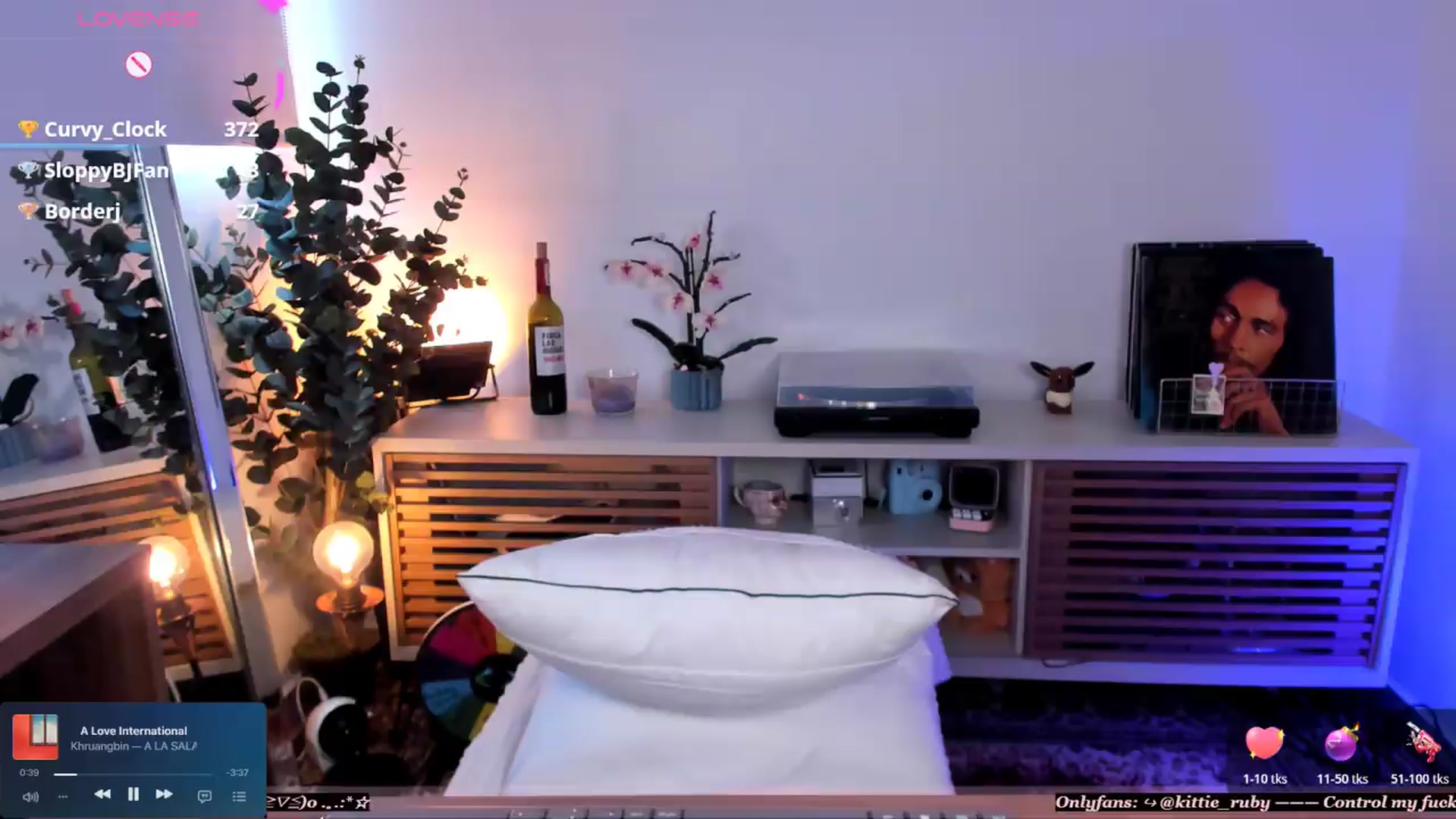 Gallery image thumbnail from kittieEVIL's myfreecams stream on, 08/11/2026, 16:56 image 6 of 20