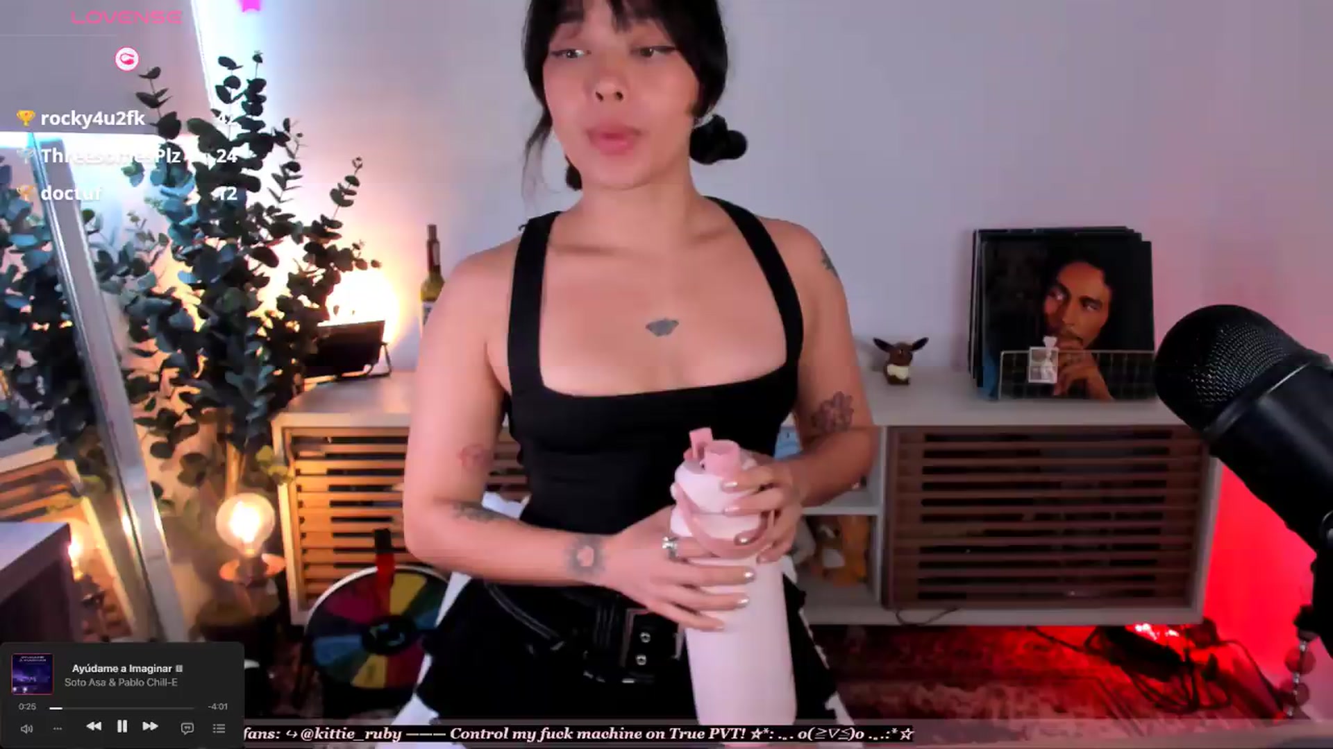 Gallery image thumbnail from kittieEVIL's myfreecams stream on, 08/13/2026, 16:54 image 15 of 20