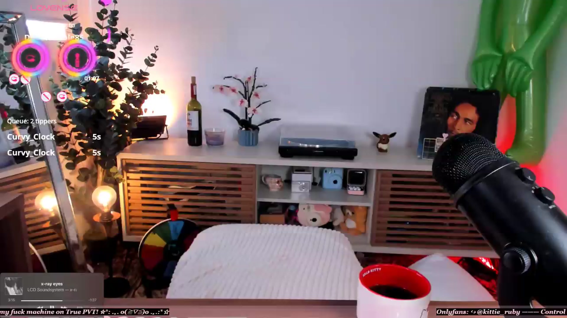 Gallery image thumbnail from kittieEVIL's myfreecams stream on, 08/18/2026, 17:09 image 6 of 20