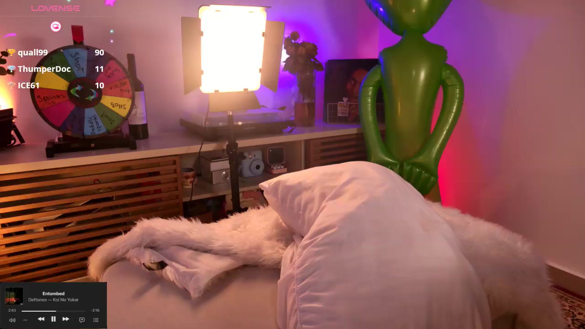Gallery image thumbnail from kittieEVIL's myfreecams stream on, 09/09/2026, 17:50 image 11 of 20