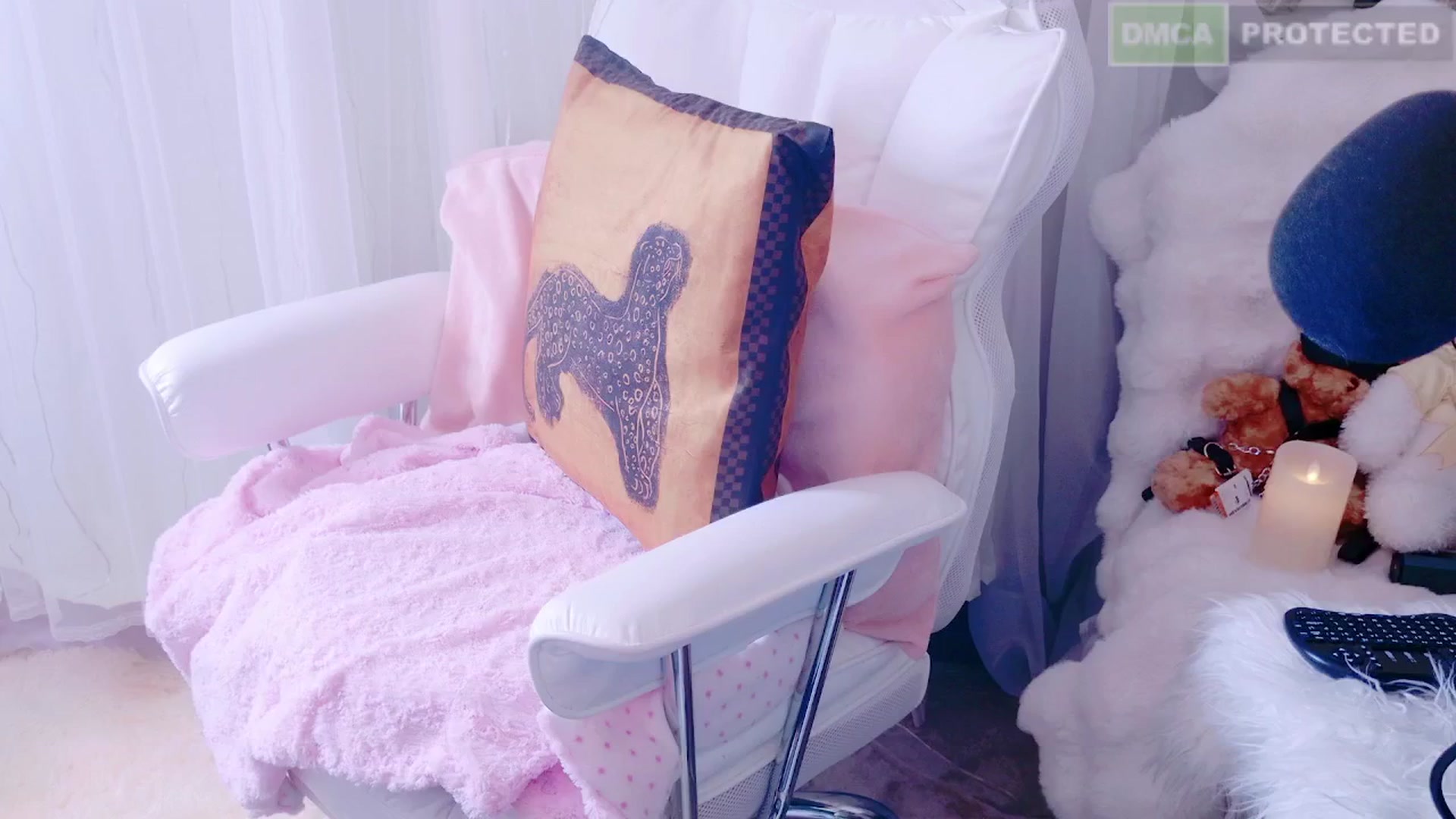 Gallery image thumbnail from kitty_'s myfreecams stream on, 02/01/2025, 04:51 image 2 of 20