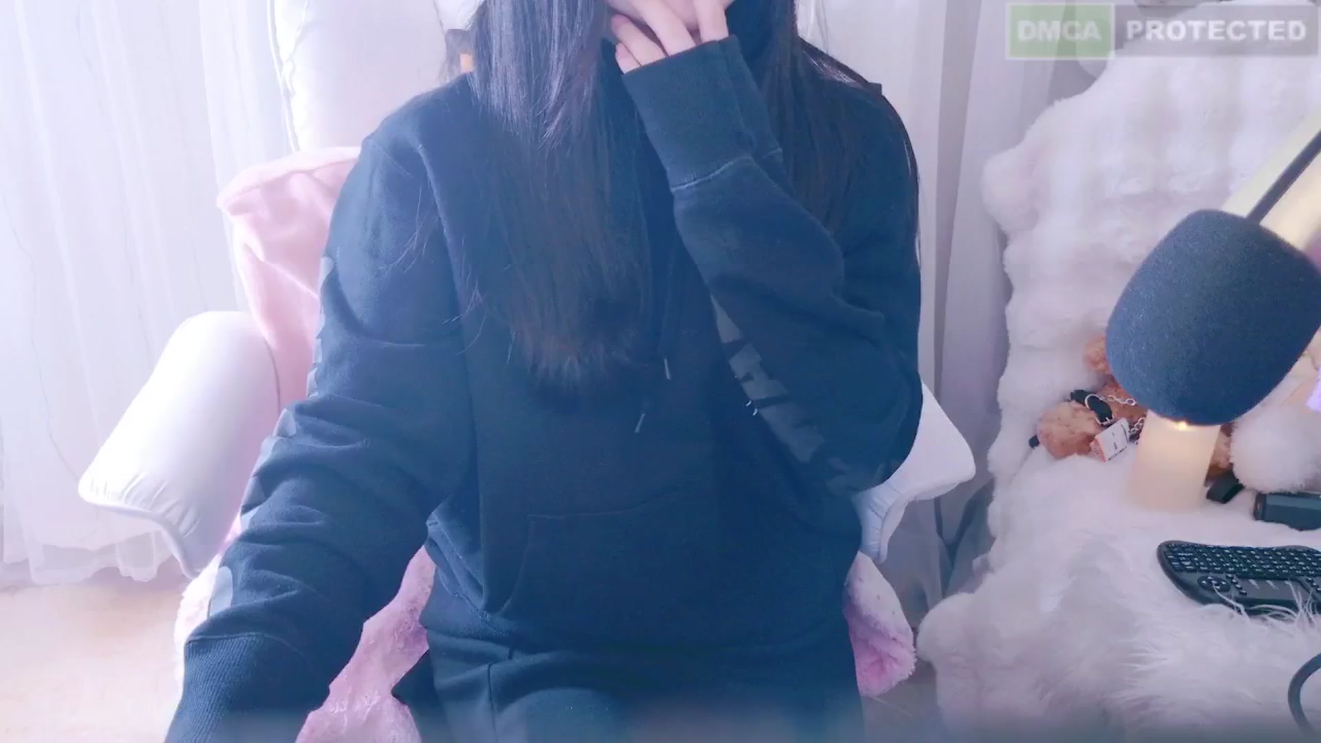 Gallery image thumbnail from kitty_'s myfreecams stream on, 02/01/2025, 04:51 image 1 of 20