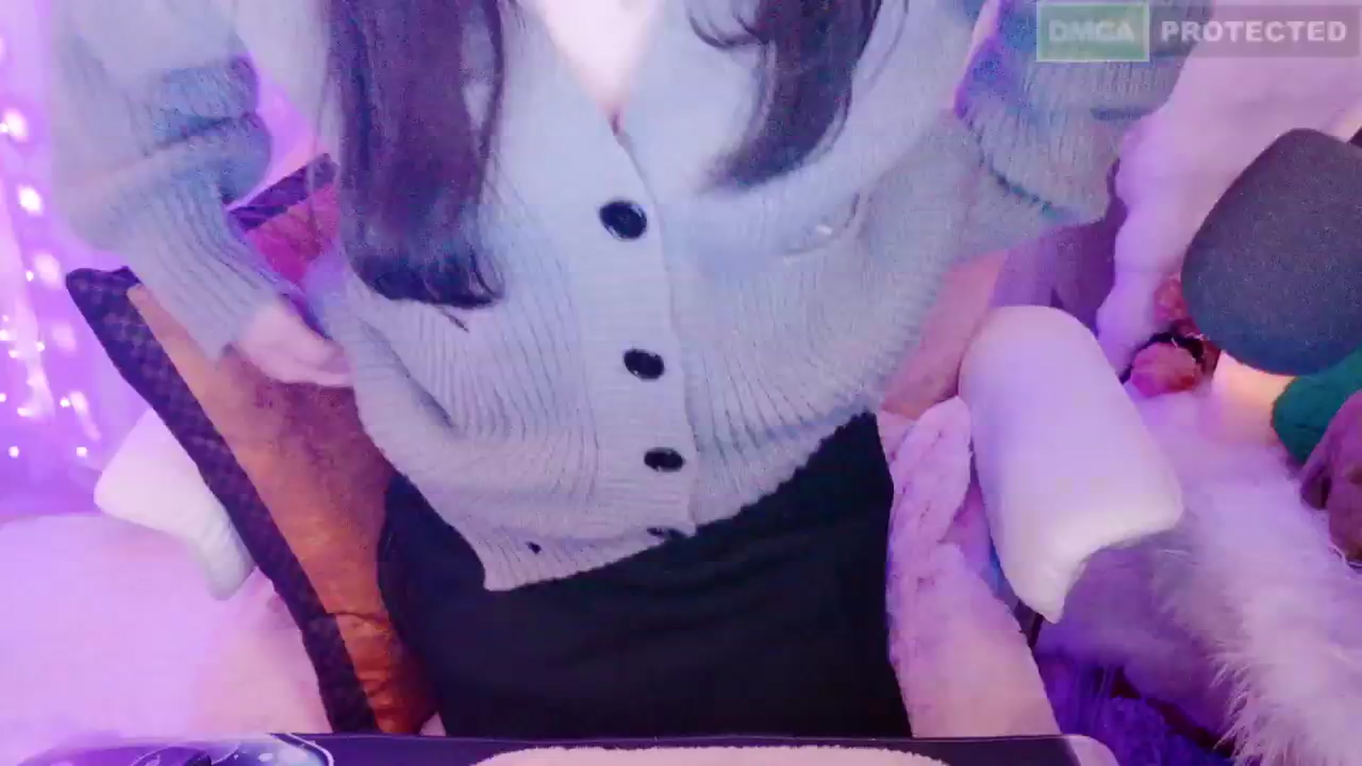 Gallery image thumbnail from kitty_'s myfreecams stream on, 02/01/2025, 08:46 image 2 of 20