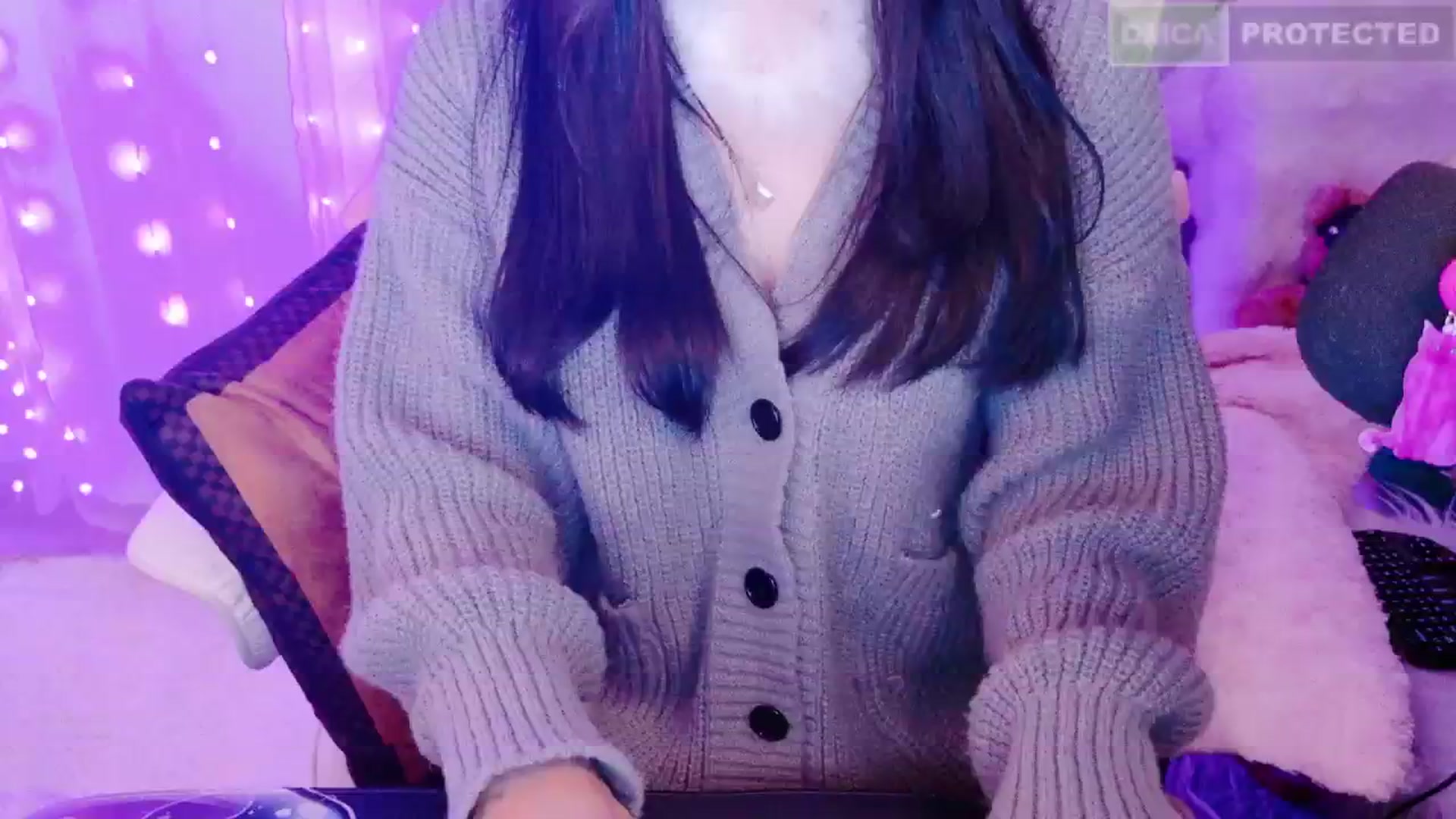 Gallery image thumbnail from kitty_'s myfreecams stream on, 02/01/2025, 10:21 image 9 of 20