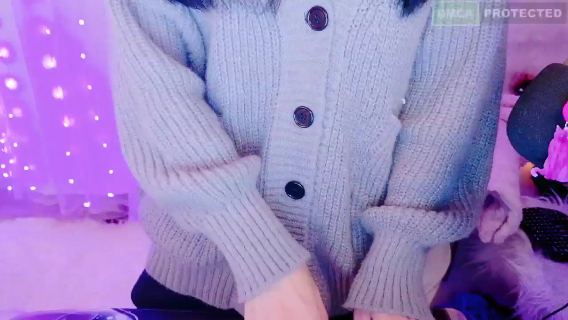 Gallery image thumbnail from kitty_'s myfreecams stream on, 02/01/2025, 10:21 image 6 of 20