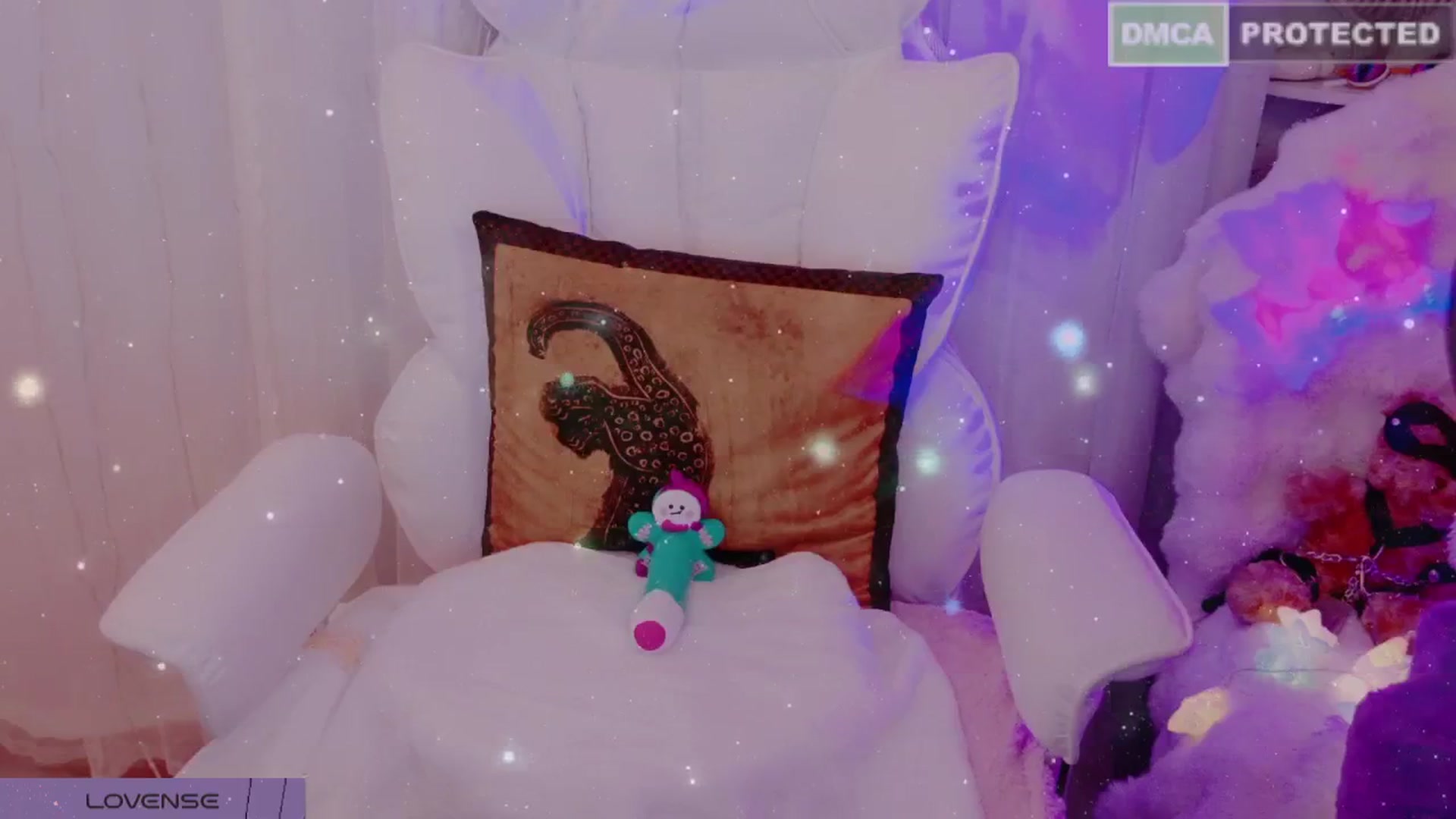 Gallery image thumbnail from kitty_'s myfreecams stream on, 02/09/2025, 07:11 image 13 of 20