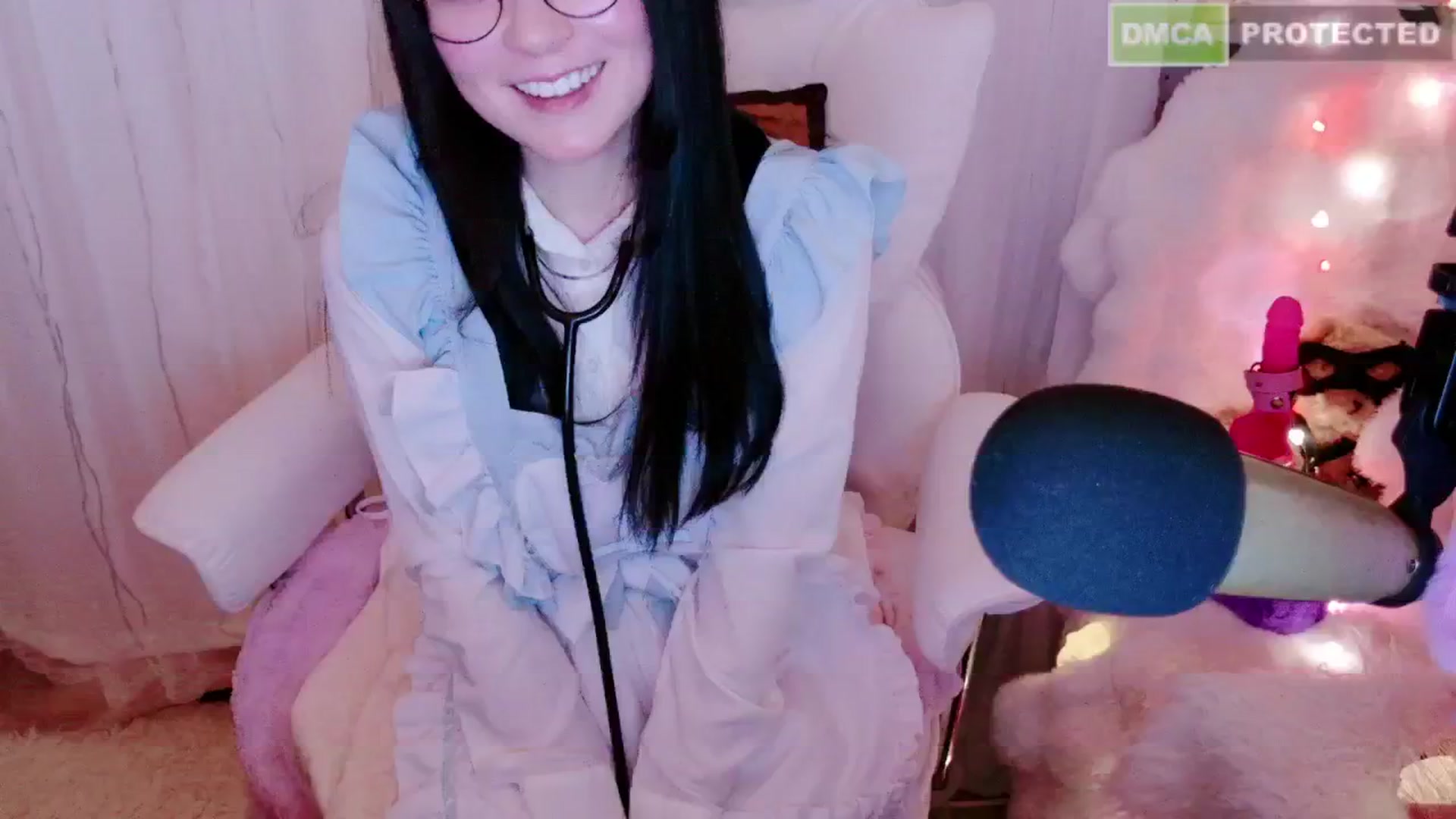 Gallery image thumbnail from kitty_'s myfreecams stream on, 02/16/2025, 06:59 image 13 of 20