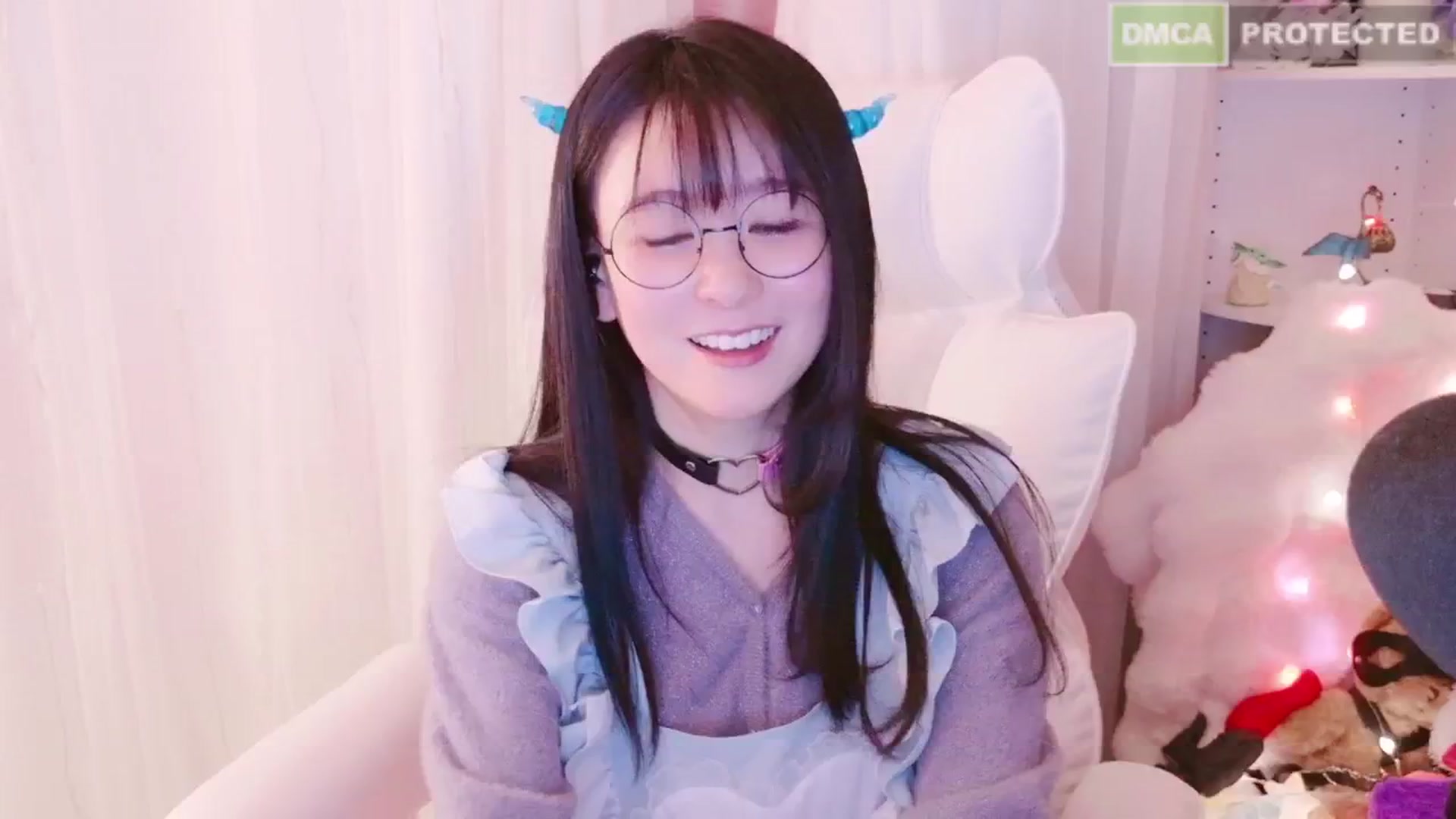 Gallery image thumbnail from kitty_'s myfreecams stream on, 02/16/2025, 09:00 image 7 of 20