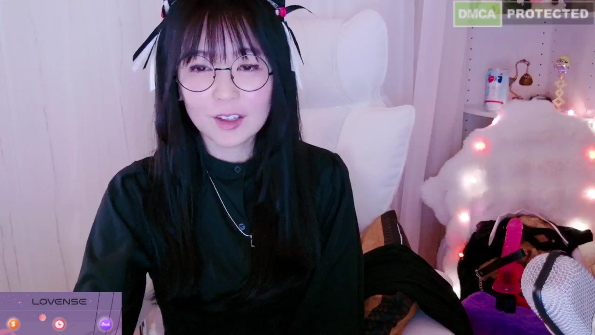 Gallery image thumbnail from kitty_'s myfreecams stream on, 02/22/2025, 06:27 image 17 of 20
