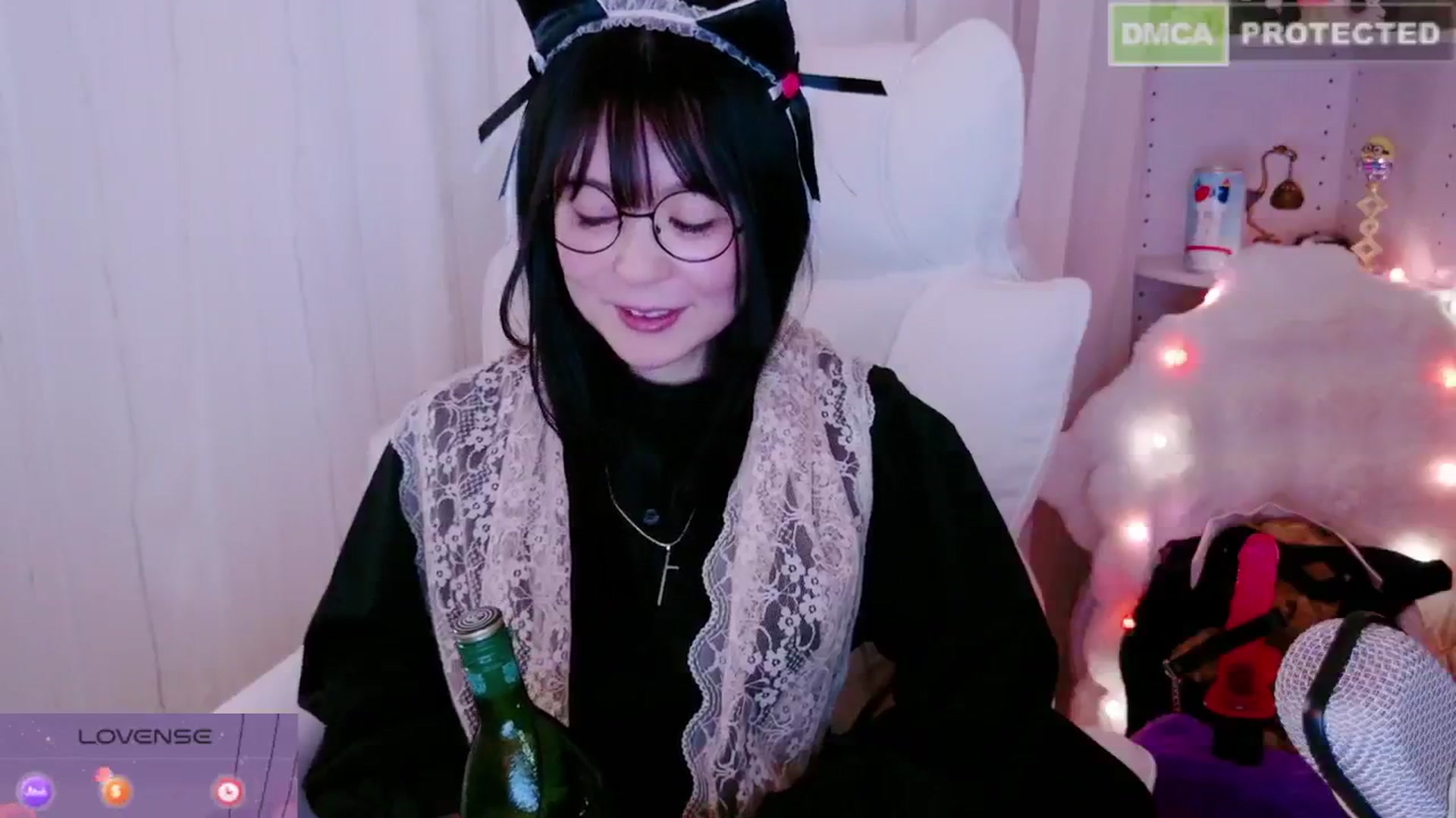 Gallery image thumbnail from kitty_'s myfreecams stream on, 02/22/2025, 06:27 image 16 of 20