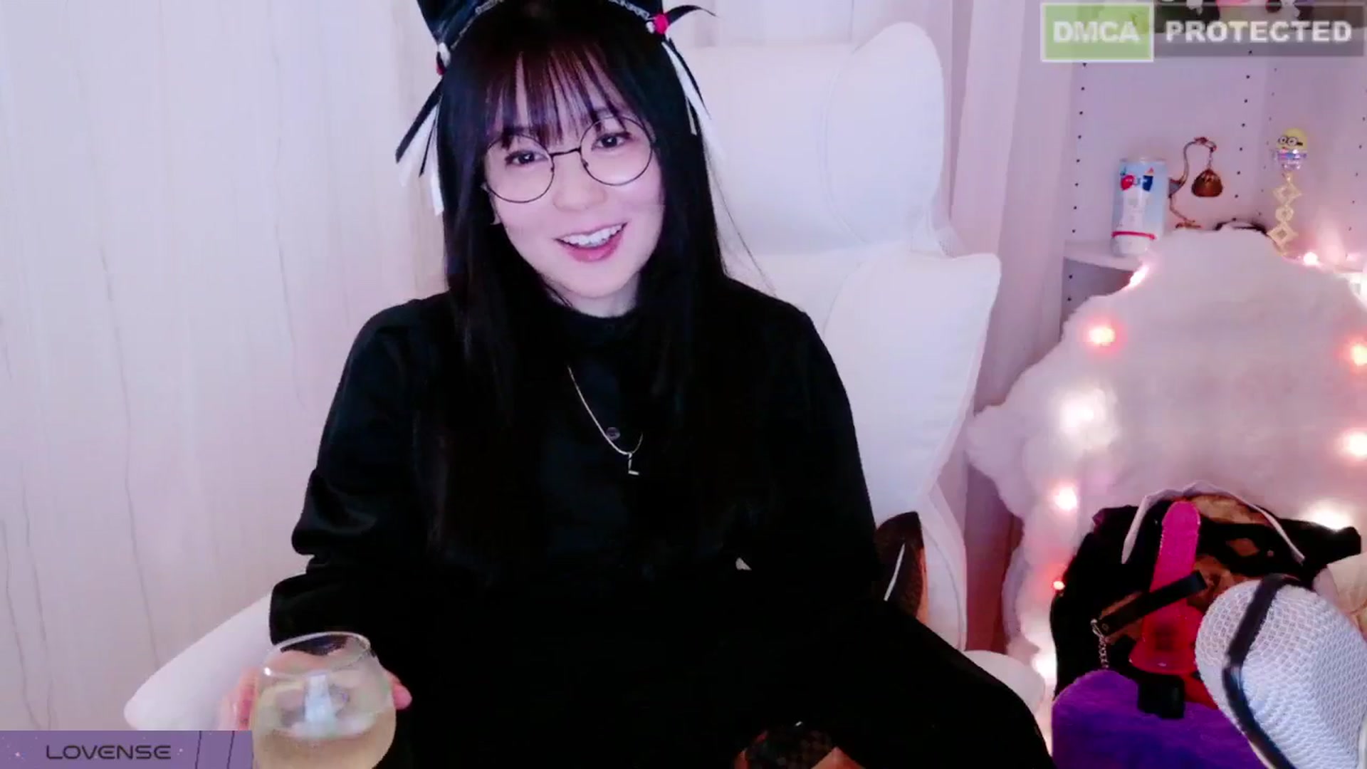 Gallery image thumbnail from kitty_'s myfreecams stream on, 02/22/2025, 06:27 image 18 of 20