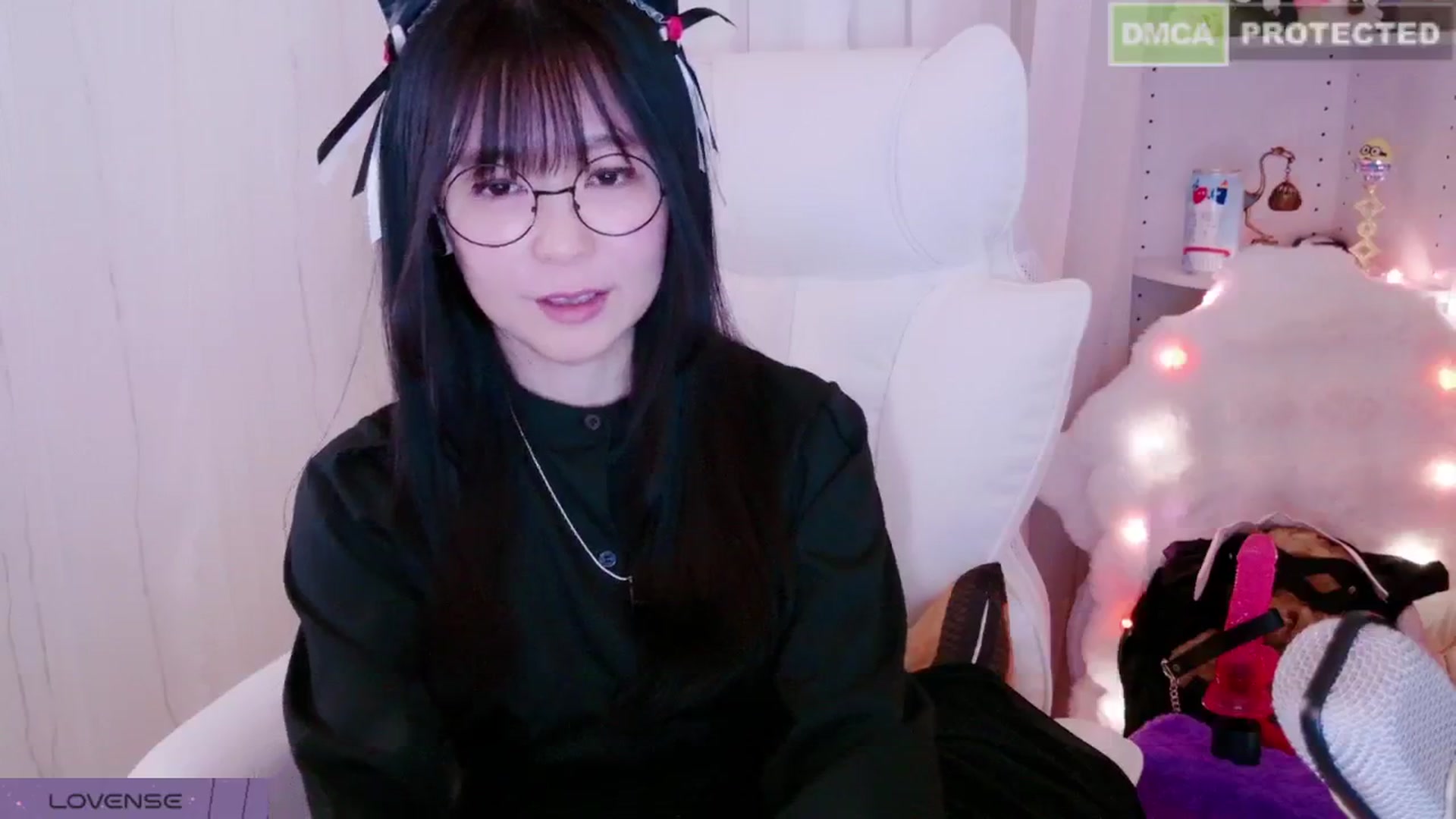 Gallery image thumbnail from kitty_'s myfreecams stream on, 02/22/2025, 06:27 image 19 of 20