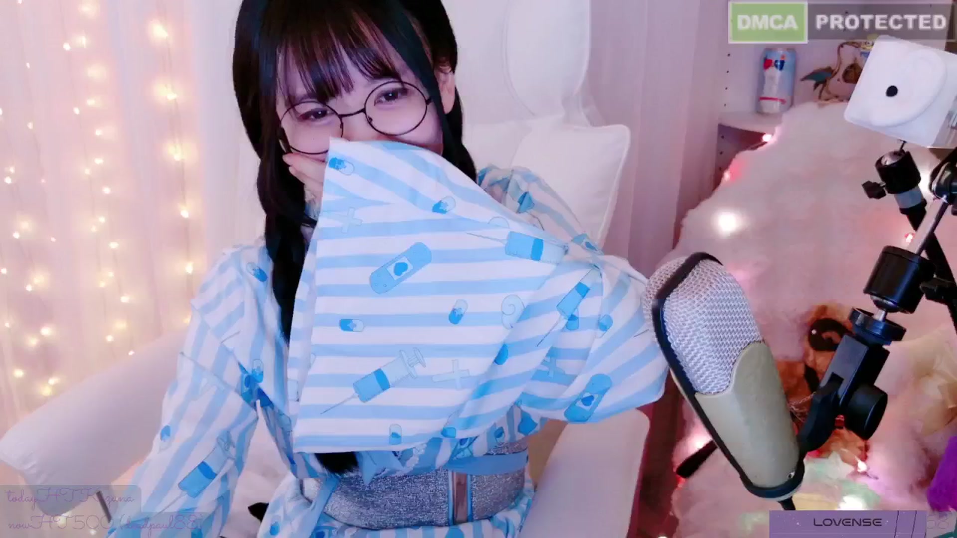 Gallery image thumbnail from kitty_'s myfreecams stream on, 02/23/2025, 06:40 image 20 of 20