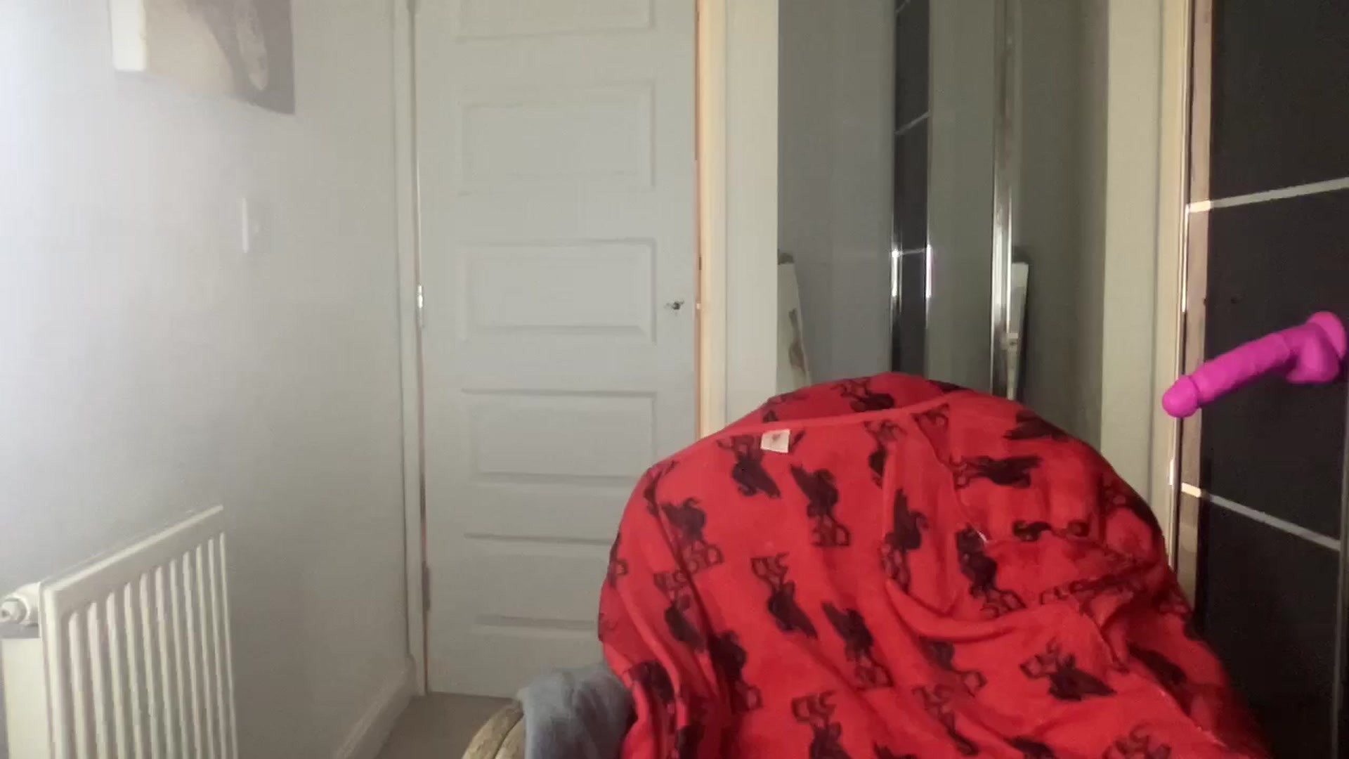 Gallery image thumbnail from kittycatxx's myfreecams stream on, 12/15/2024, 20:33 image 9 of 20