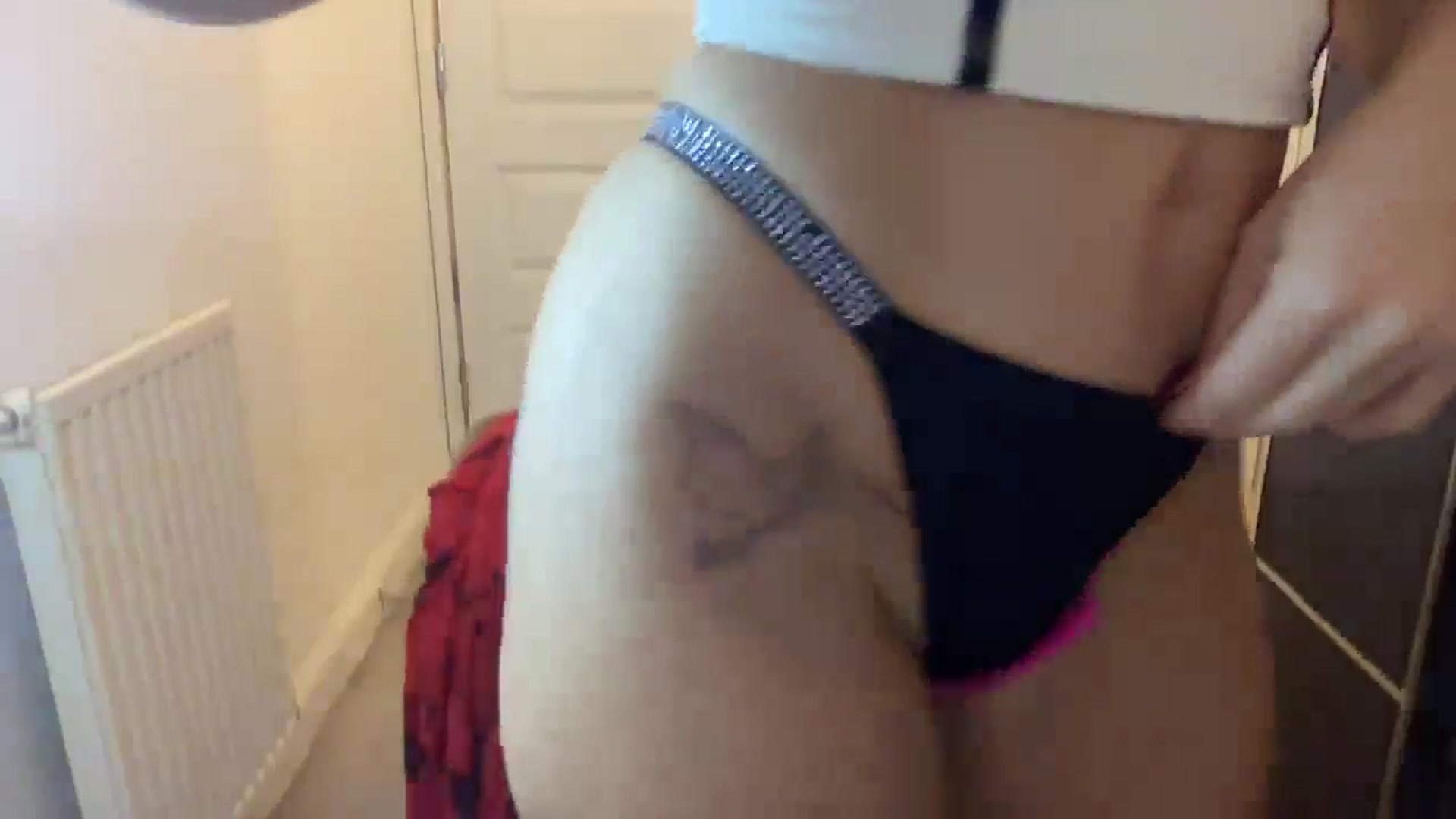 Gallery image thumbnail from kittycatxx's myfreecams stream on, 01/03/2025, 18:40 image 8 of 20