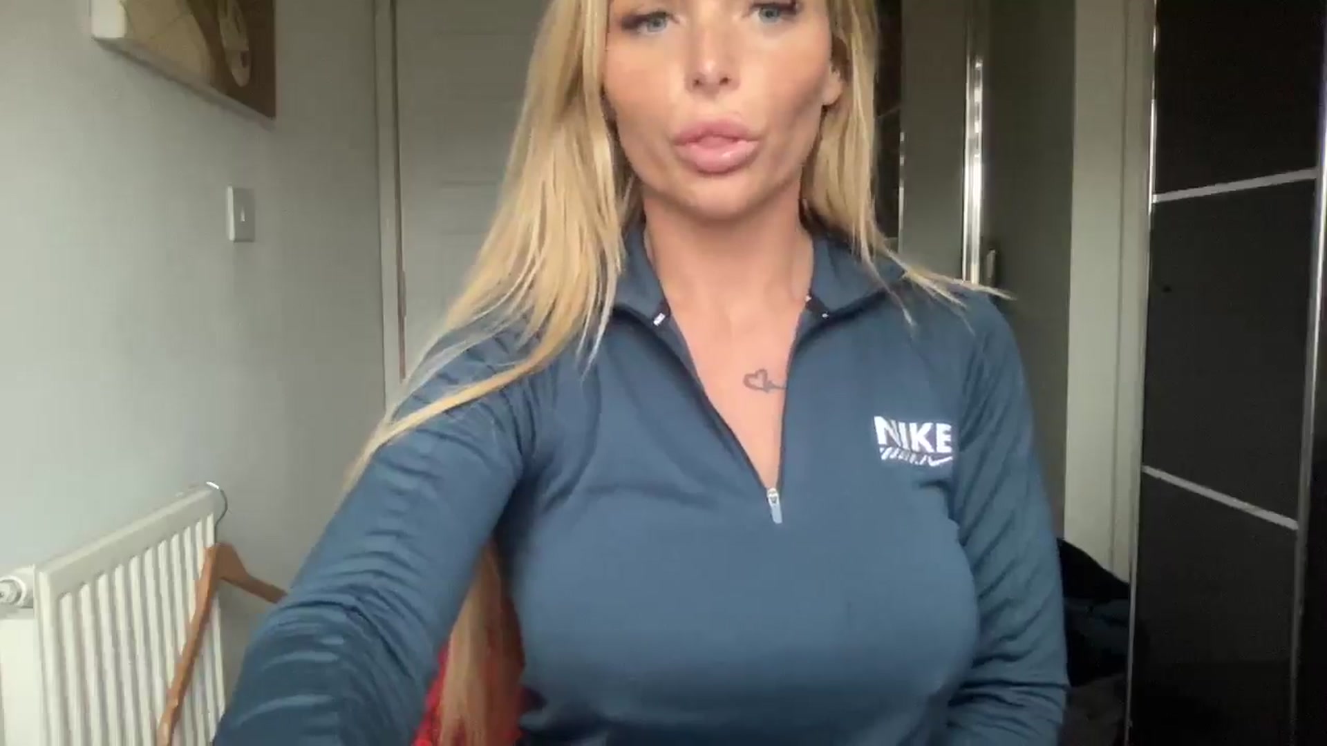 Gallery image thumbnail from kittycatxx's myfreecams stream on, 01/13/2025, 13:50 image 17 of 20