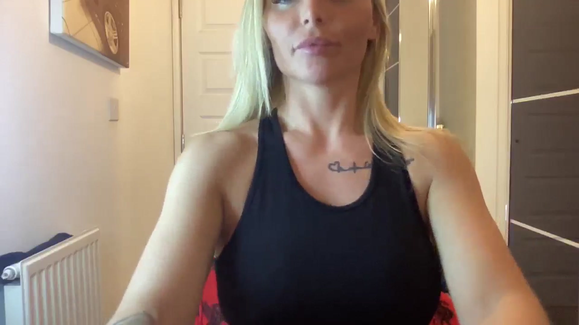 Gallery image thumbnail from kittycatxx's myfreecams stream on, 01/24/2025, 20:41 image 20 of 20