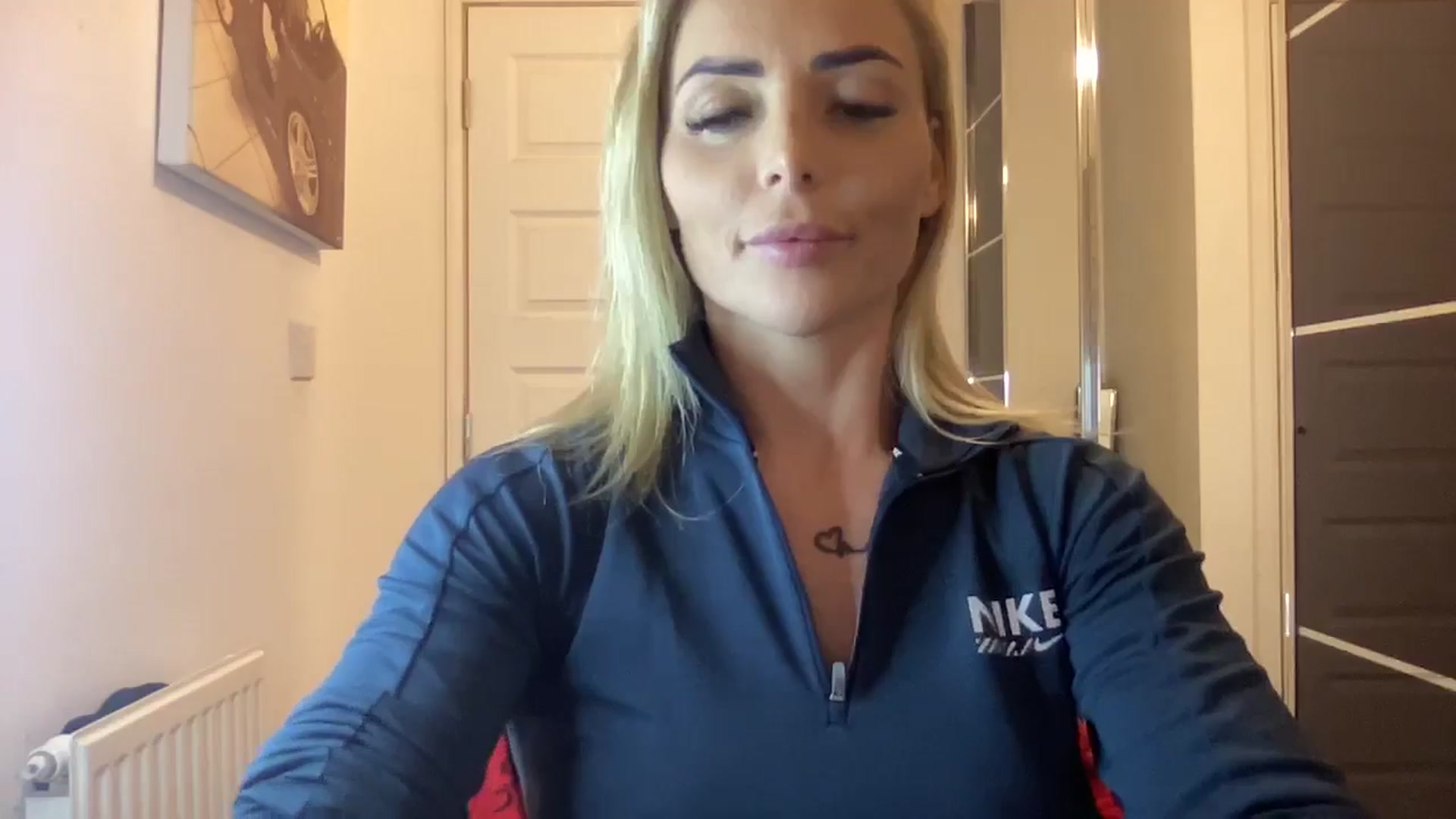 Gallery image thumbnail from kittycatxx's myfreecams stream on, 01/25/2025, 20:39 image 14 of 20