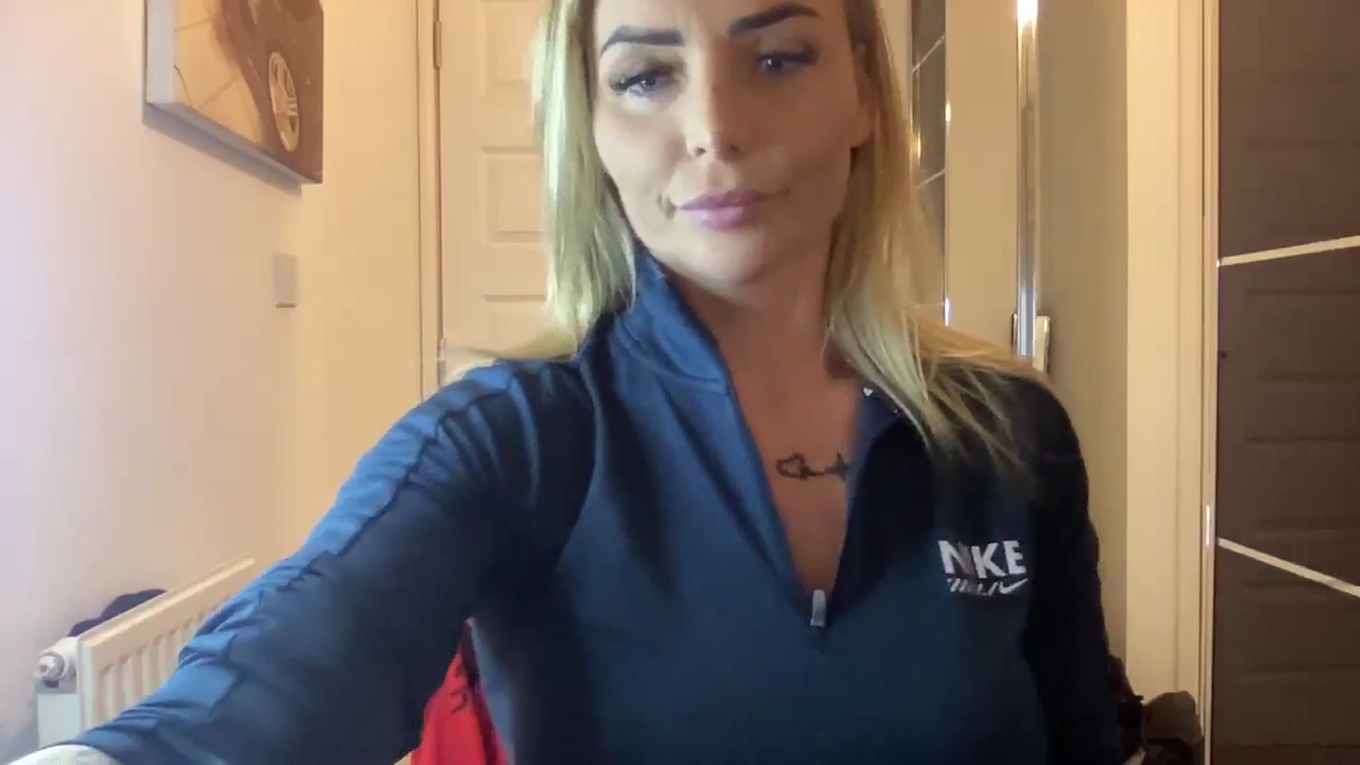 Gallery image thumbnail from kittycatxx's myfreecams stream on, 01/25/2025, 20:39 image 7 of 20