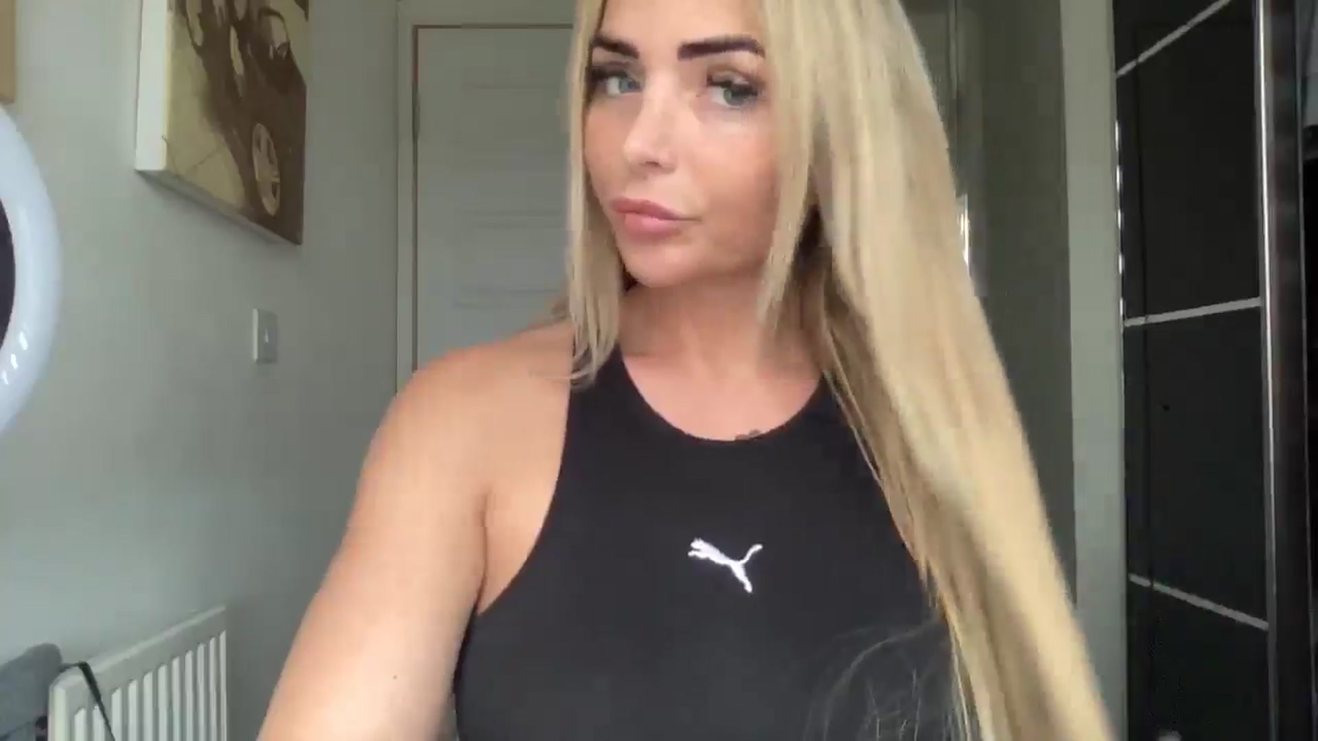 Gallery image thumbnail from kittycatxx's myfreecams stream on, 02/13/2025, 13:41 image 7 of 20