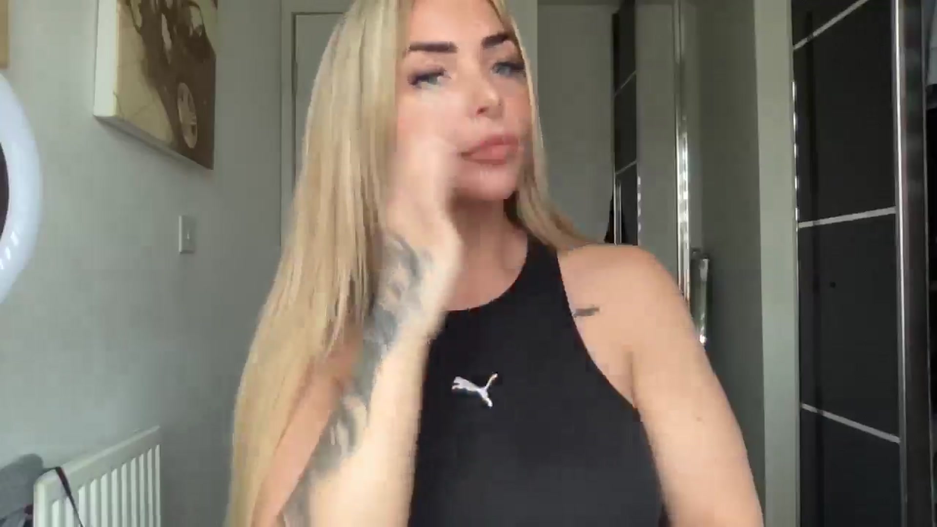 Gallery image thumbnail from kittycatxx's myfreecams stream on, 02/13/2025, 14:17 image 19 of 20