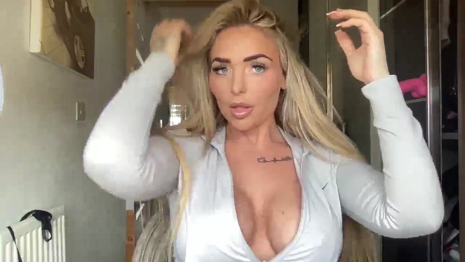 Gallery image thumbnail from kittycatxx's myfreecams stream on, 02/14/2025, 12:02 image 2 of 20