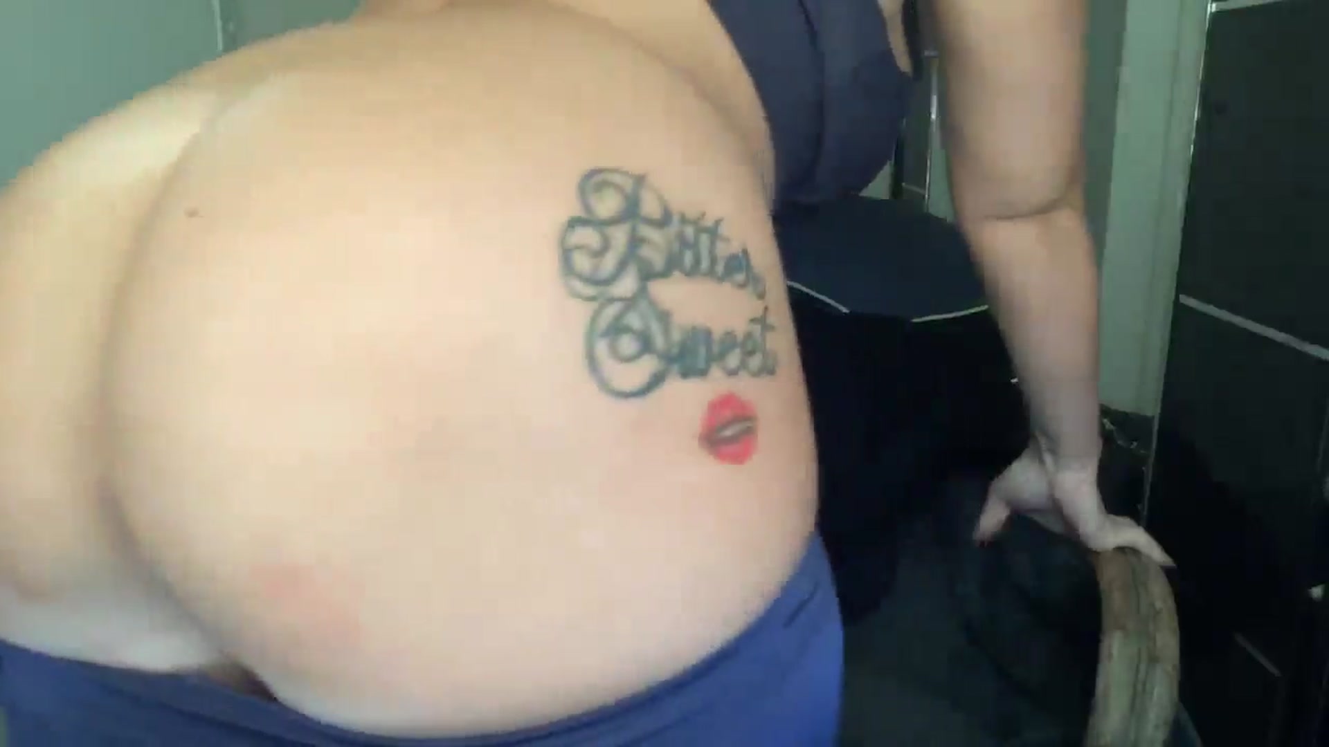 Gallery image thumbnail from kittycatxx's myfreecams stream on, 03/11/2025, 12:18 image 19 of 20